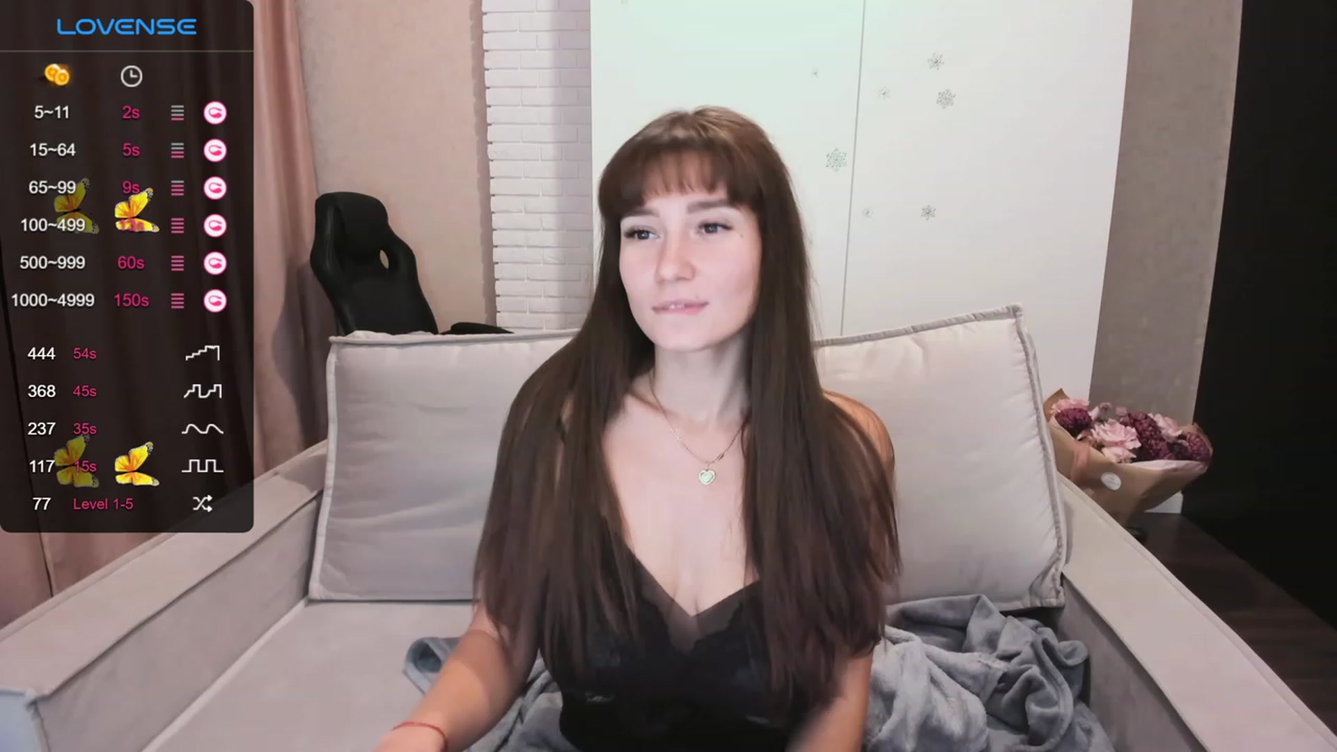 Gallery image thumbnail from HollyMollyy's myfreecams stream on, 12/08/2023, 13:48 image 18 of 20