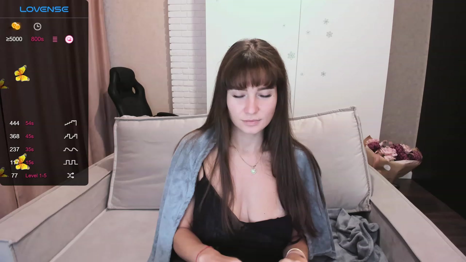 Gallery image thumbnail from HollyMollyy's myfreecams stream on, 12/08/2023, 13:48 image 5 of 20