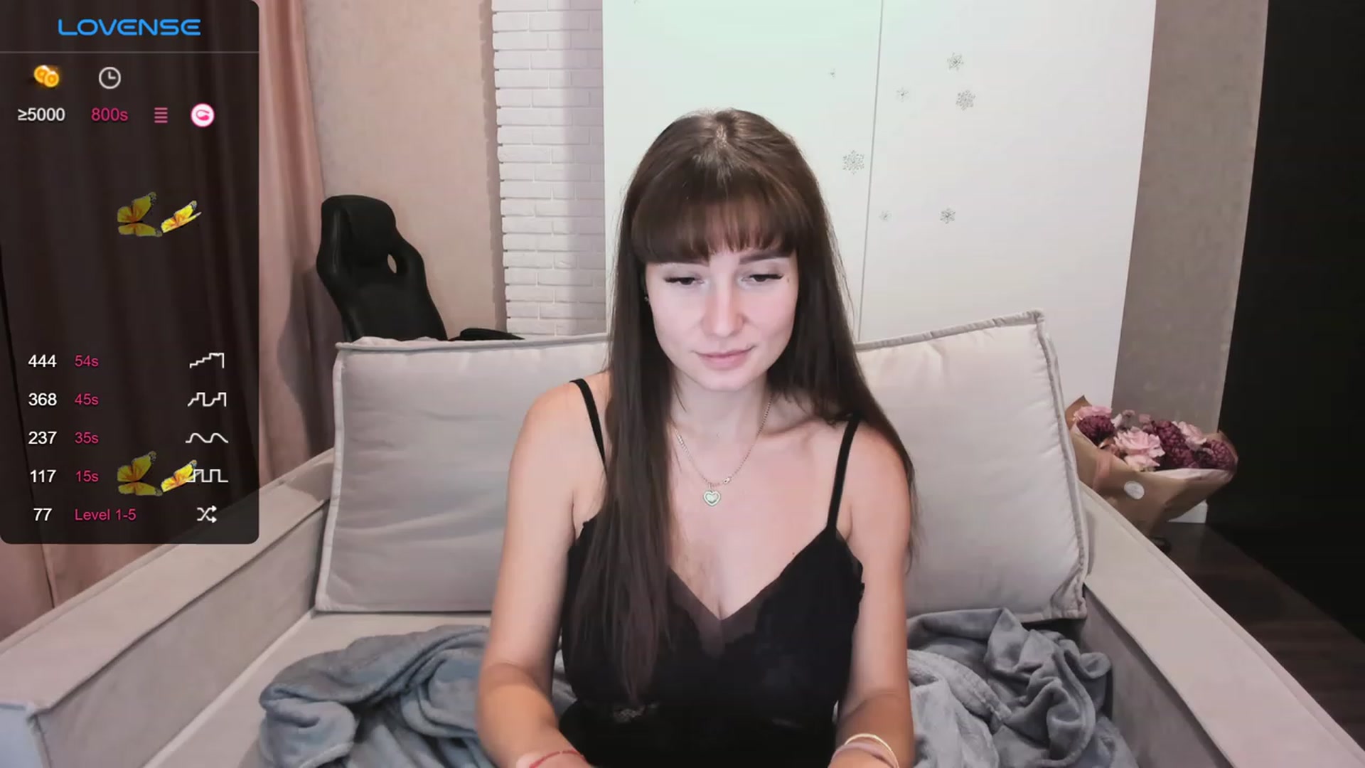 Gallery image thumbnail from HollyMollyy's myfreecams stream on, 12/08/2023, 13:48 image 15 of 20
