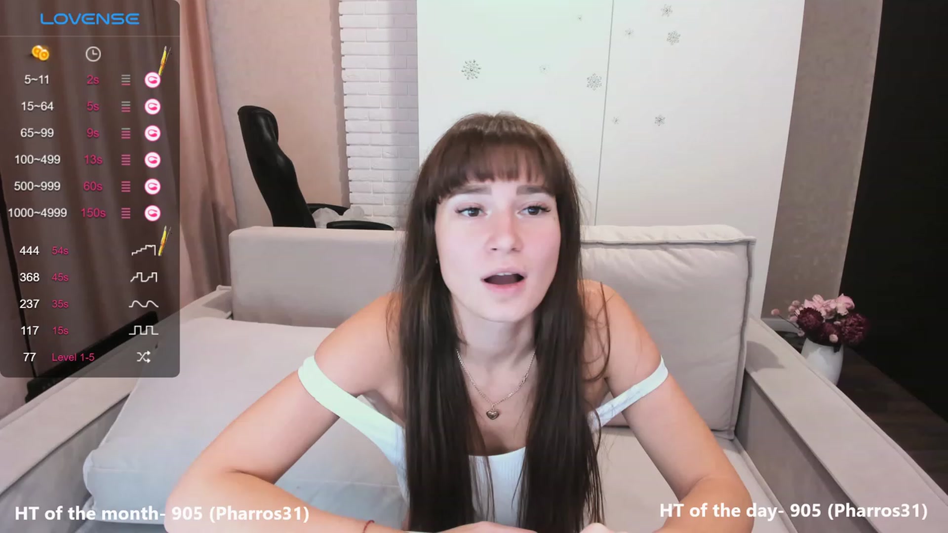 Gallery image thumbnail from HollyMollyy's myfreecams stream on, 12/12/2023, 14:45 image 10 of 20