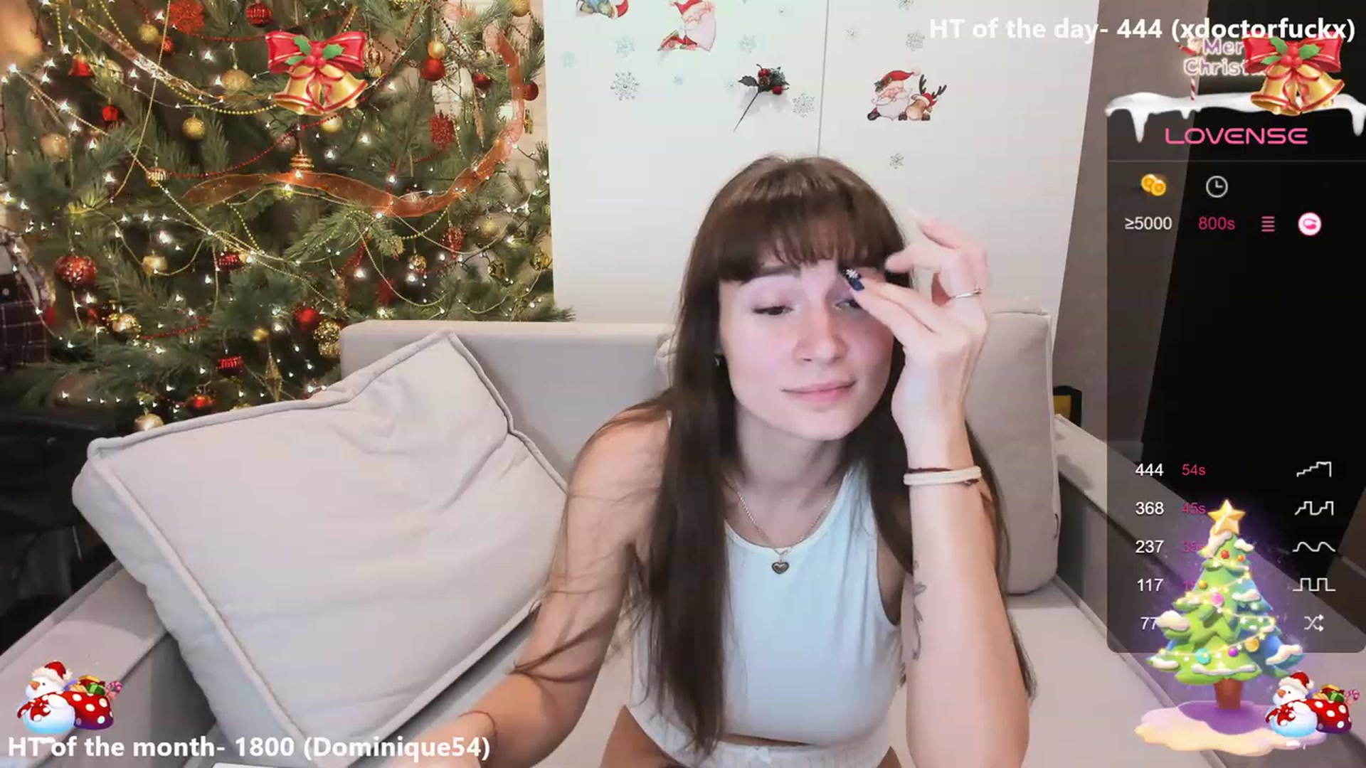Gallery image thumbnail from HollyMollyy's myfreecams stream on, 12/26/2023, 18:39 image 17 of 20