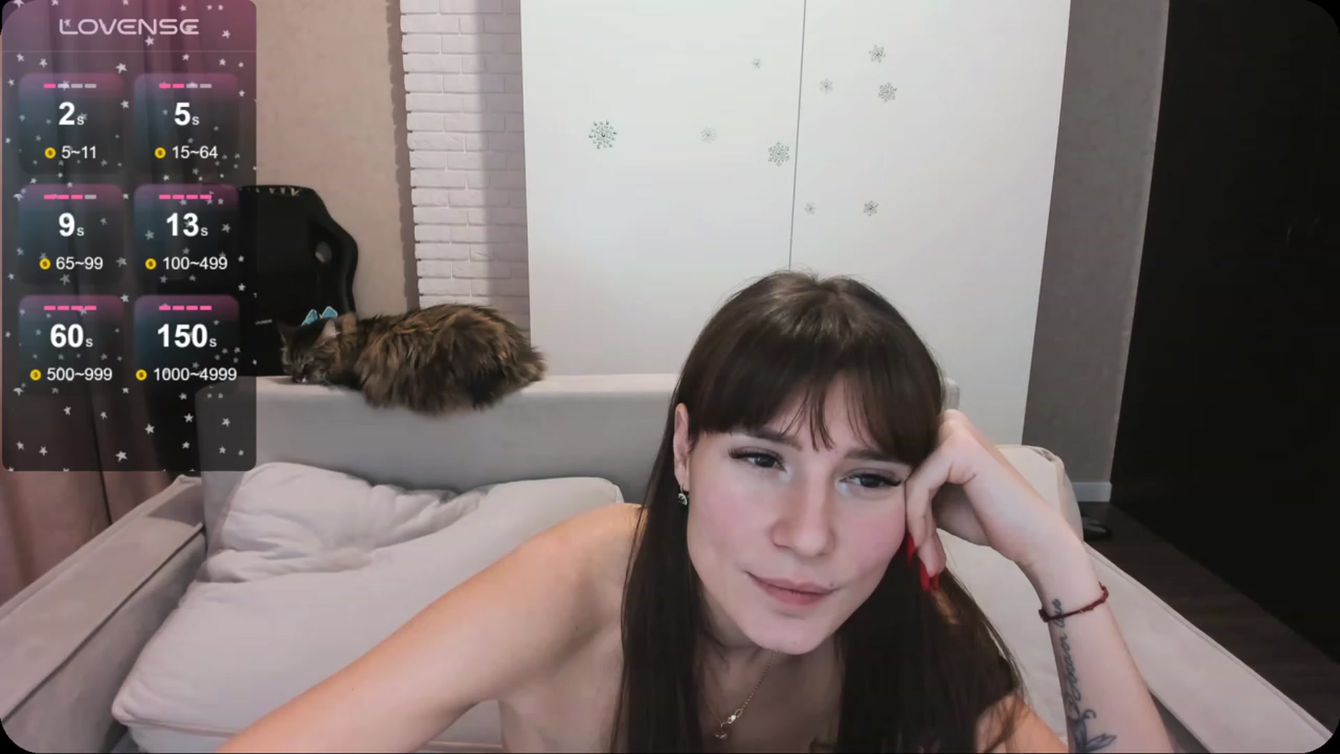 Gallery image thumbnail from HollyMollyy's myfreecams stream on, 01/30/2024, 18:15 image 13 of 20
