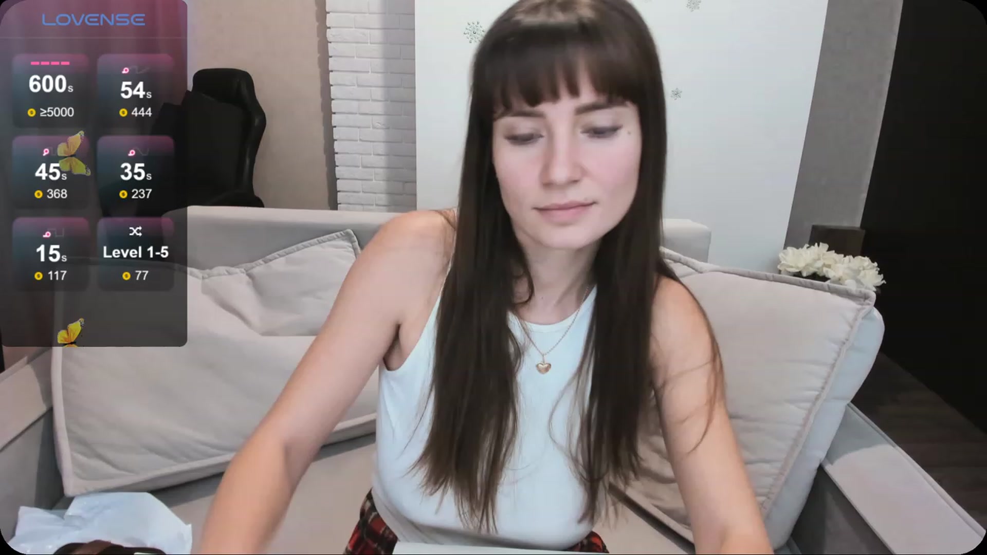Gallery image thumbnail from HollyMollyy's myfreecams stream on, 02/15/2024, 14:58 image 7 of 20