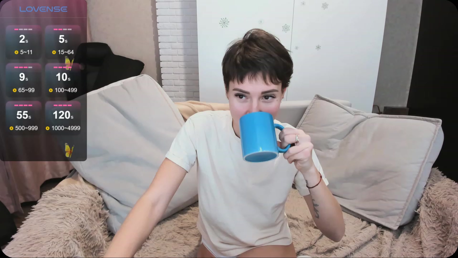 Gallery image thumbnail from HollyMollyy's myfreecams stream on, 03/17/2024, 17:10 image 2 of 20