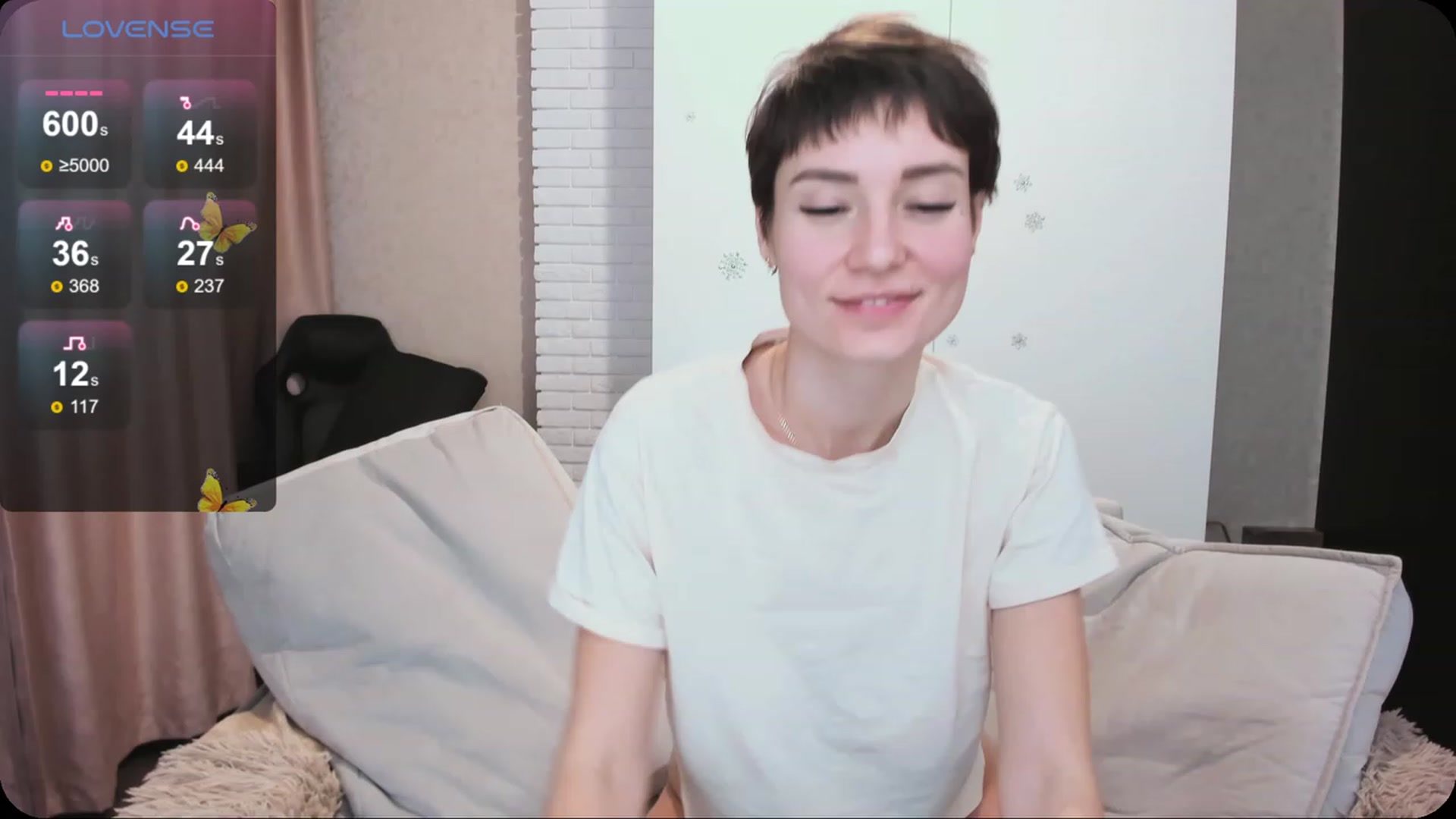 Gallery image thumbnail from HollyMollyy's myfreecams stream on, 03/17/2024, 17:10 image 5 of 20