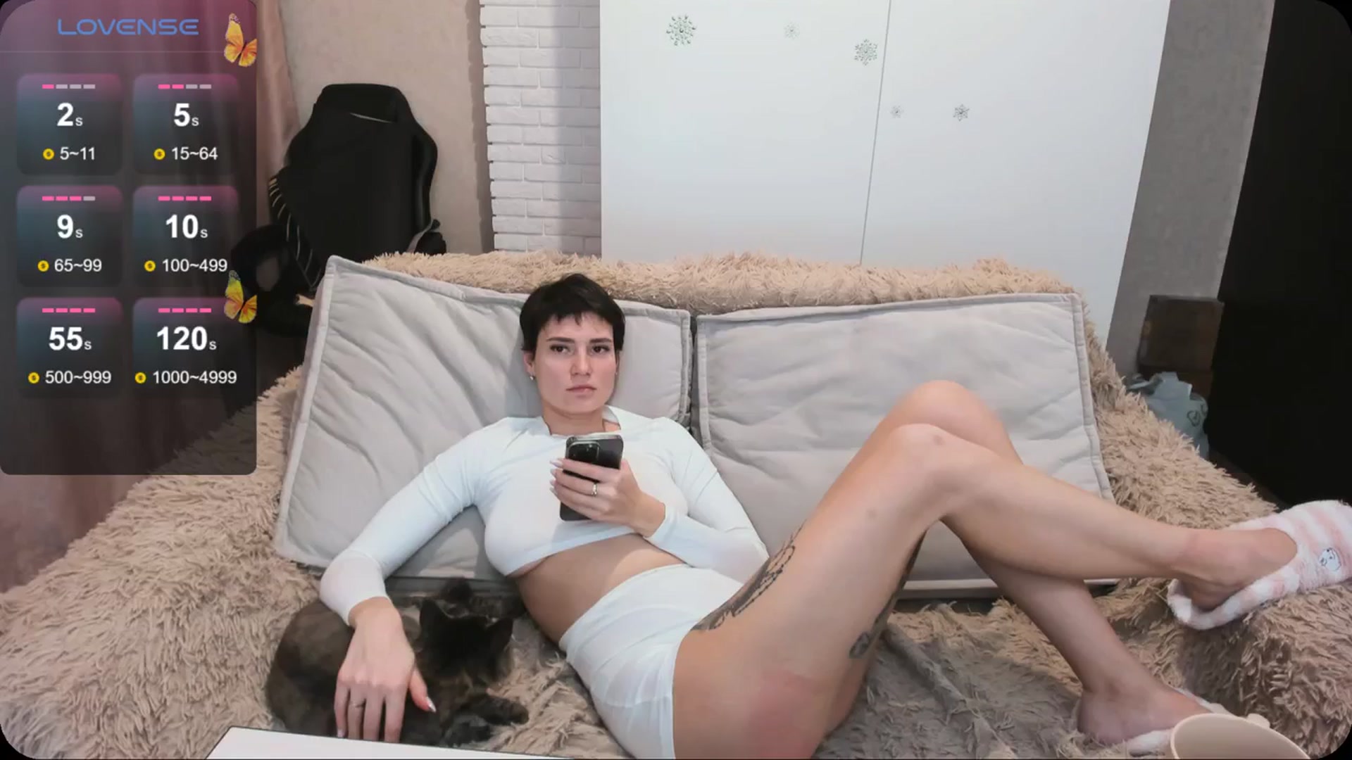 Gallery image thumbnail from HollyMollyy's myfreecams stream on, 03/21/2024, 18:39 image 16 of 20