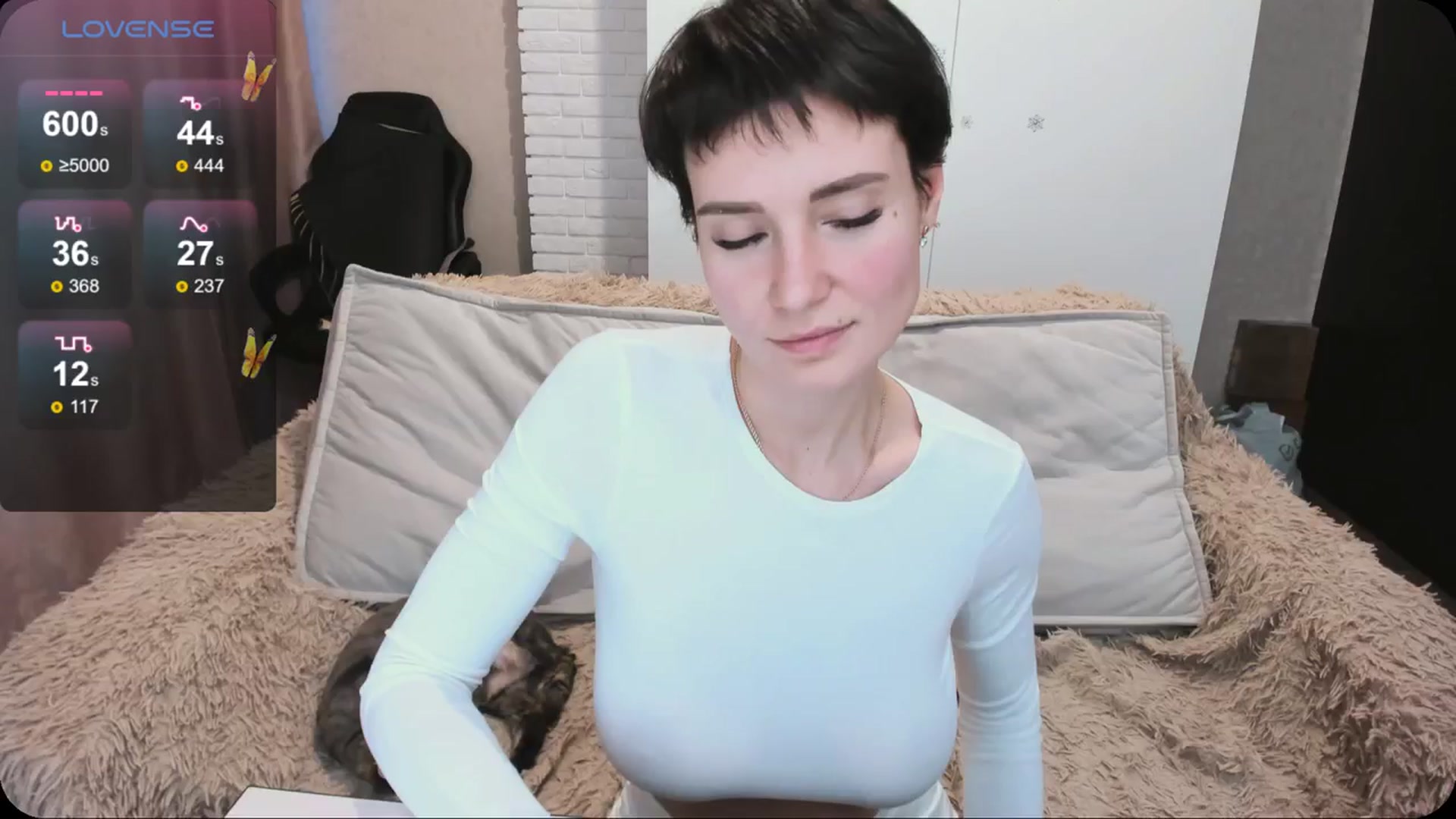 Gallery image thumbnail from HollyMollyy's myfreecams stream on, 03/21/2024, 18:39 image 2 of 20