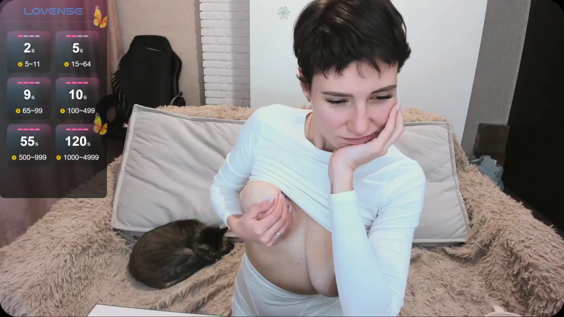 Gallery image thumbnail from HollyMollyy's myfreecams stream on, 03/21/2024, 18:39 image 15 of 20