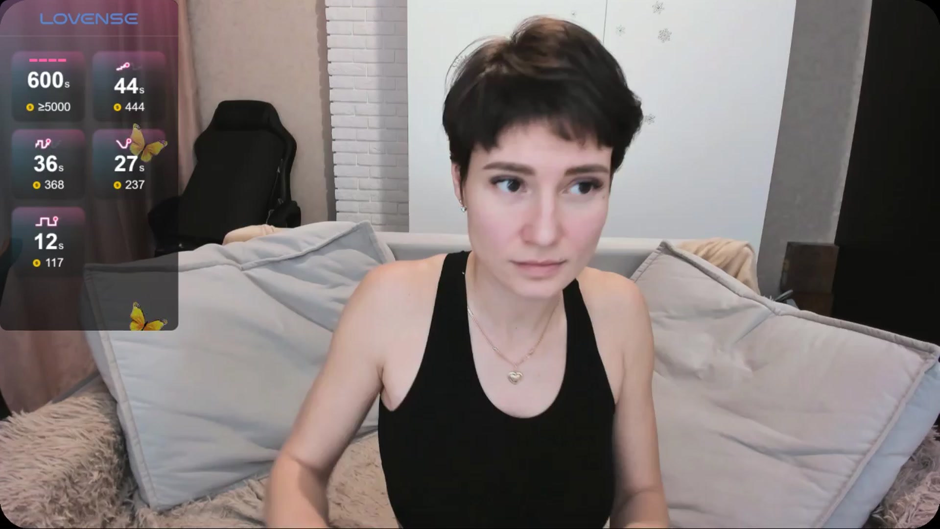 Gallery image thumbnail from HollyMollyy's myfreecams stream on, 03/25/2024, 19:39 image 17 of 20