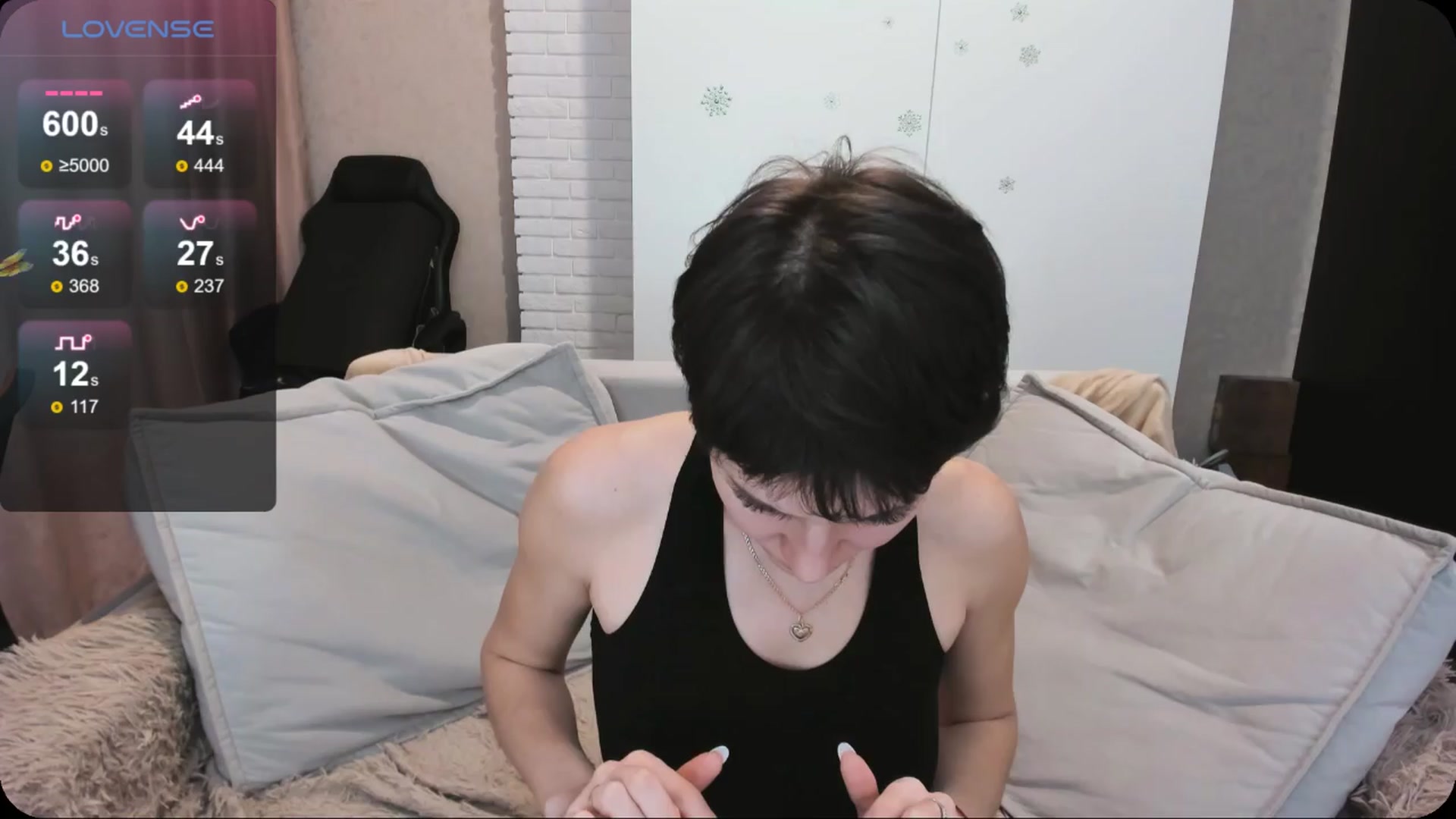 Gallery image thumbnail from HollyMollyy's myfreecams stream on, 03/25/2024, 19:39 image 13 of 20