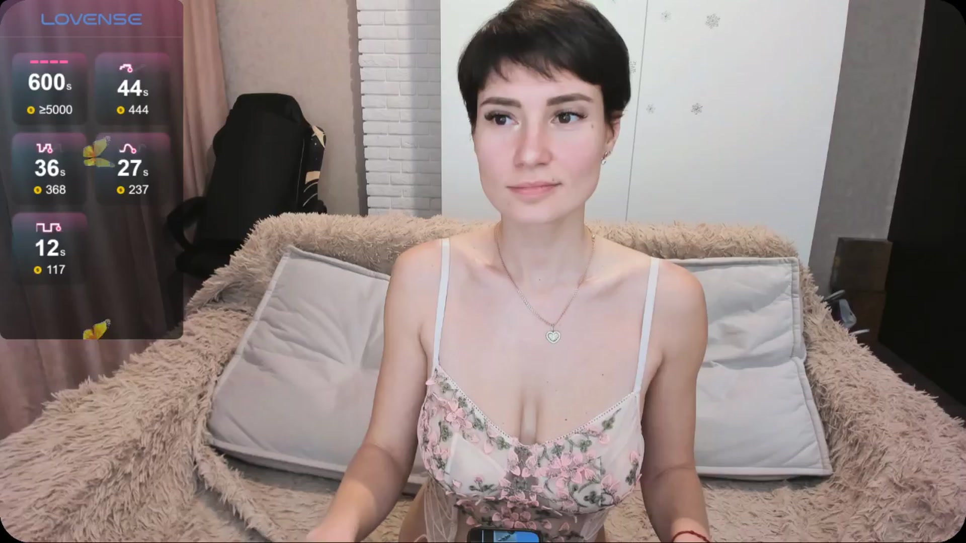 Gallery image thumbnail from HollyMollyy's myfreecams stream on, 03/27/2024, 18:09 image 20 of 20