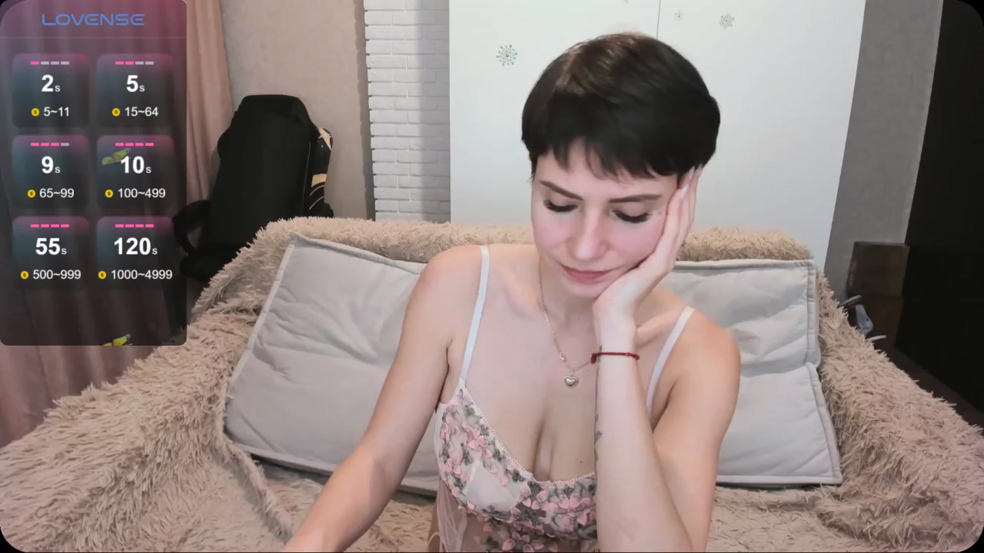 Gallery image thumbnail from HollyMollyy's myfreecams stream on, 03/27/2024, 18:09 image 11 of 20