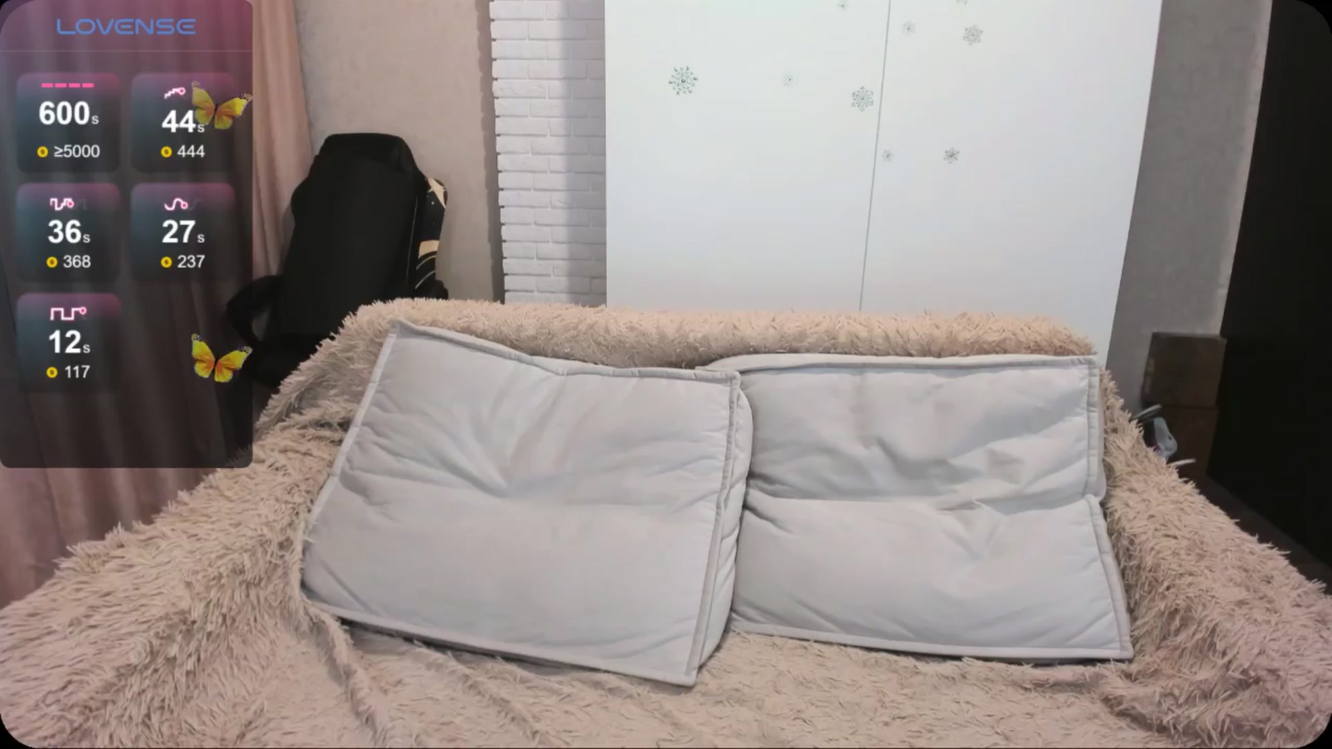 Gallery image thumbnail from HollyMollyy's myfreecams stream on, 03/27/2024, 18:09 image 8 of 20