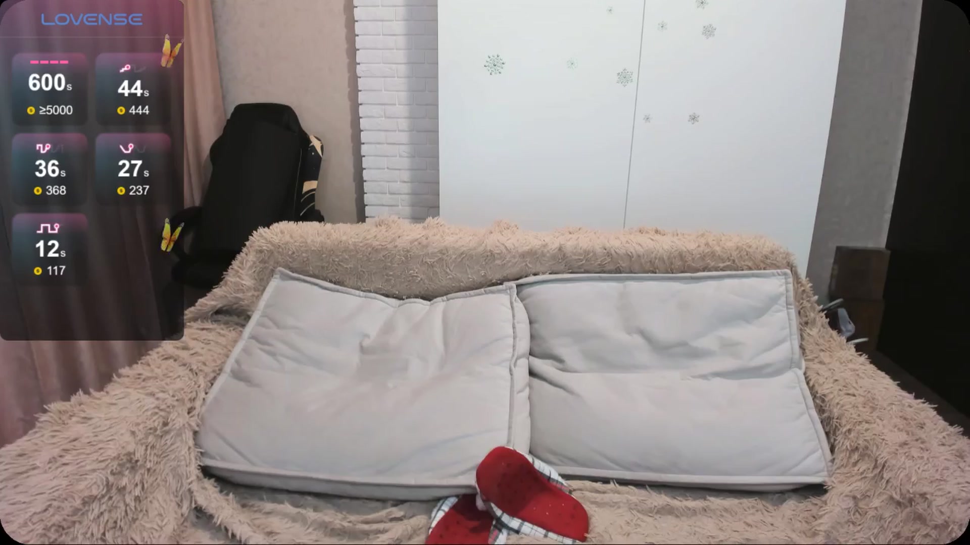 Gallery image thumbnail from HollyMollyy's myfreecams stream on, 03/27/2024, 19:31 image 16 of 20