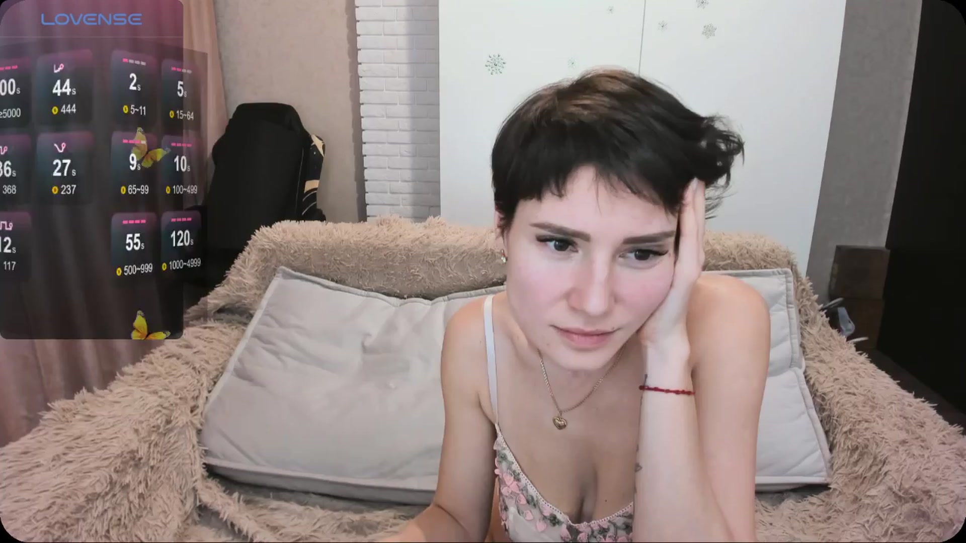 Gallery image thumbnail from HollyMollyy's myfreecams stream on, 03/27/2024, 19:31 image 3 of 20