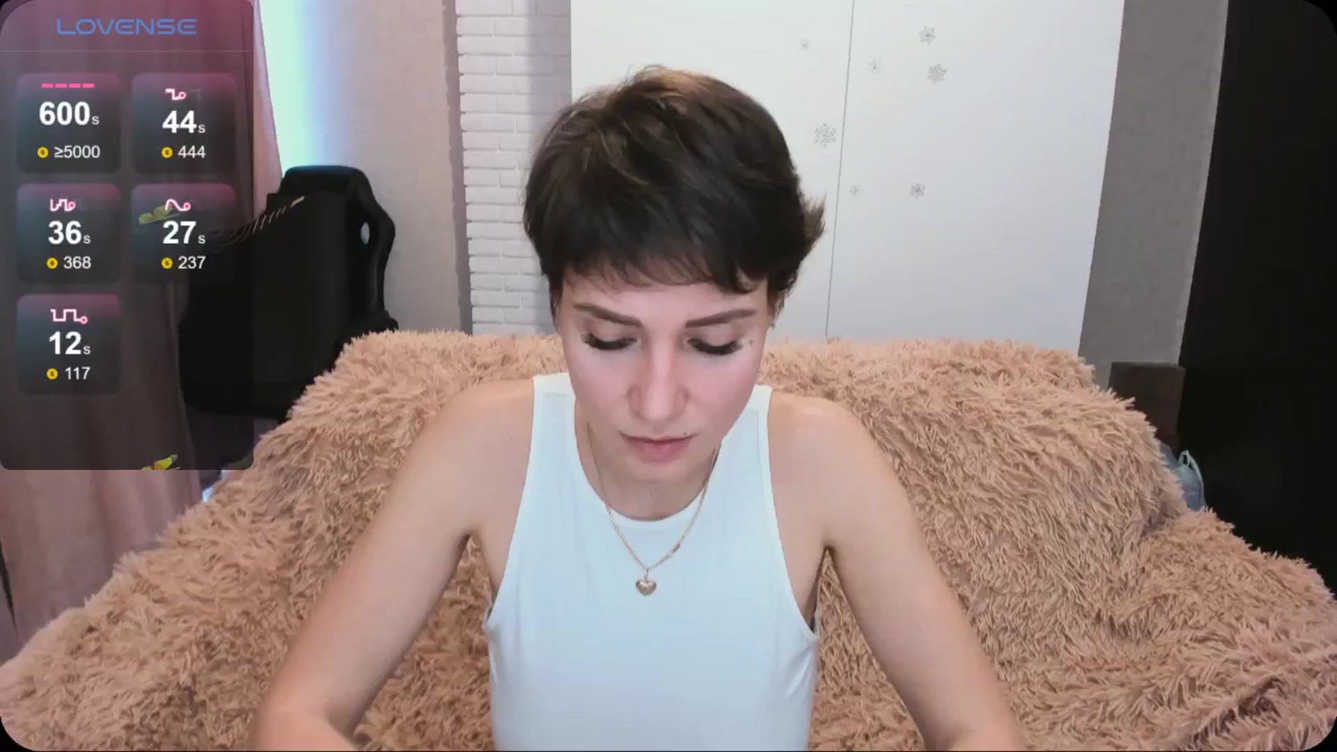 Gallery image thumbnail from HollyMollyy's myfreecams stream on, 04/26/2024, 16:14 image 2 of 20