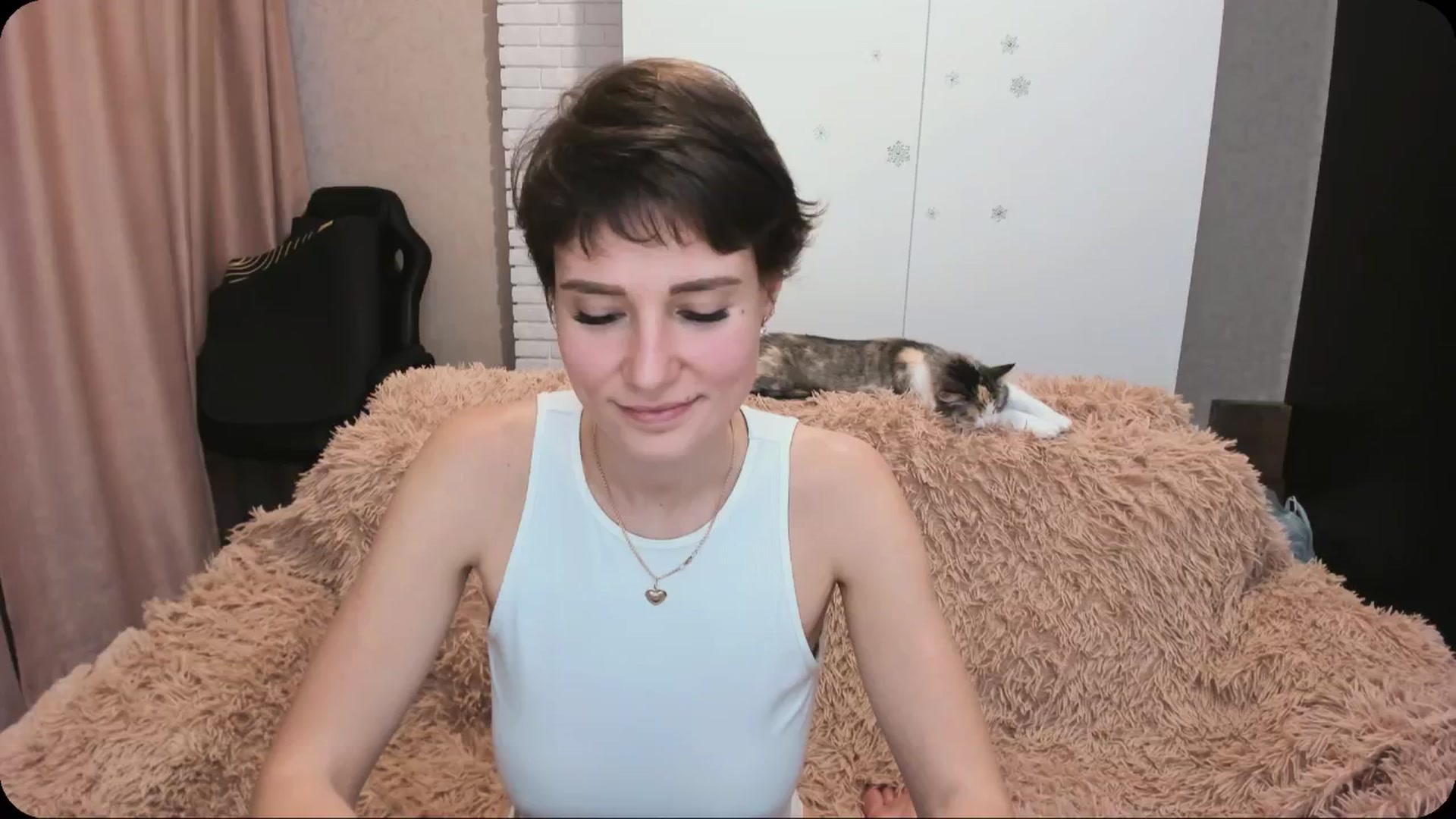 Gallery image thumbnail from HollyMollyy's myfreecams stream on, 04/26/2024, 16:44 image 11 of 20