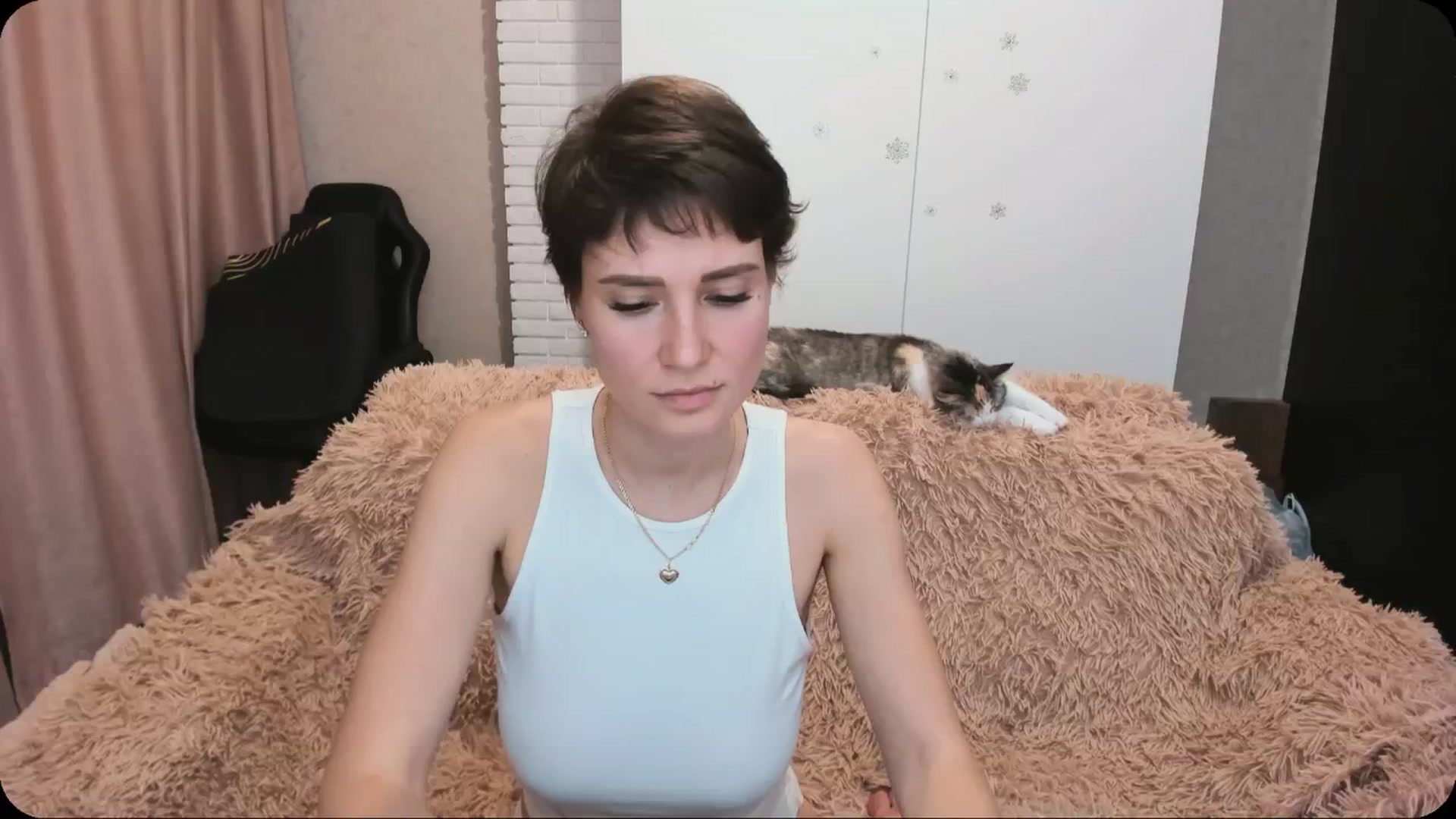 Gallery image thumbnail from HollyMollyy's myfreecams stream on, 04/26/2024, 16:44 image 18 of 20