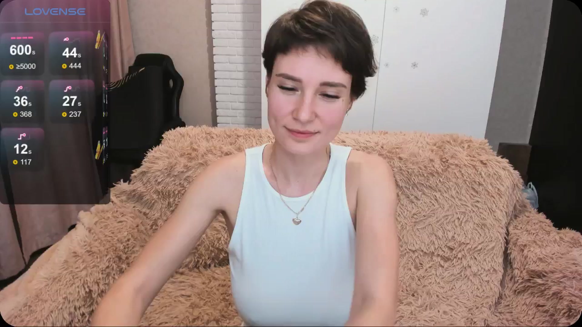 Gallery image thumbnail from HollyMollyy's myfreecams stream on, 04/26/2024, 18:37 image 18 of 20