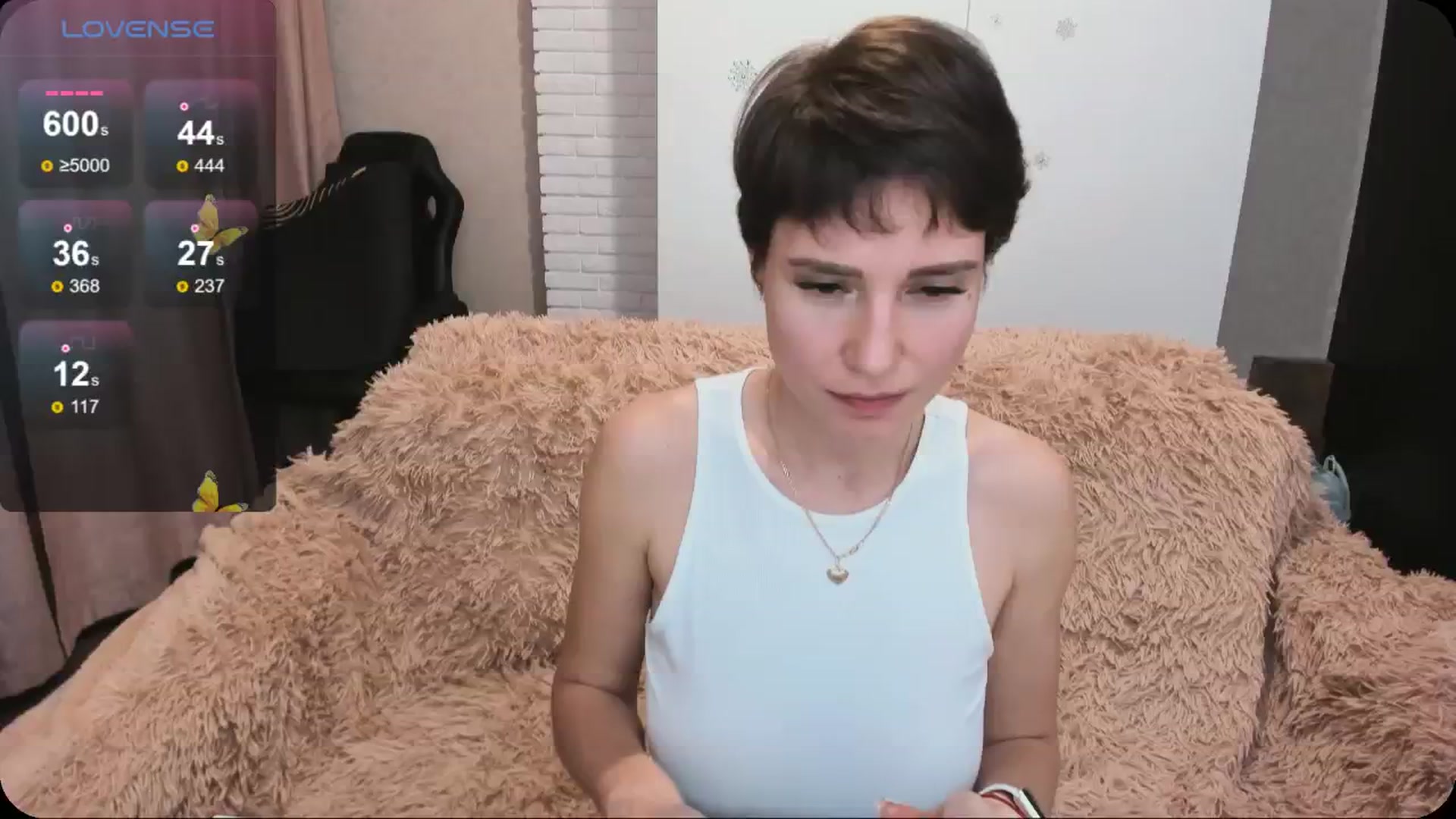Gallery image thumbnail from HollyMollyy's myfreecams stream on, 04/26/2024, 18:37 image 1 of 20