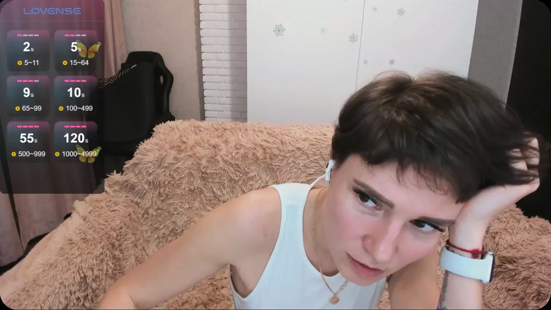 Gallery image thumbnail from HollyMollyy's myfreecams stream on, 04/26/2024, 18:37 image 12 of 20