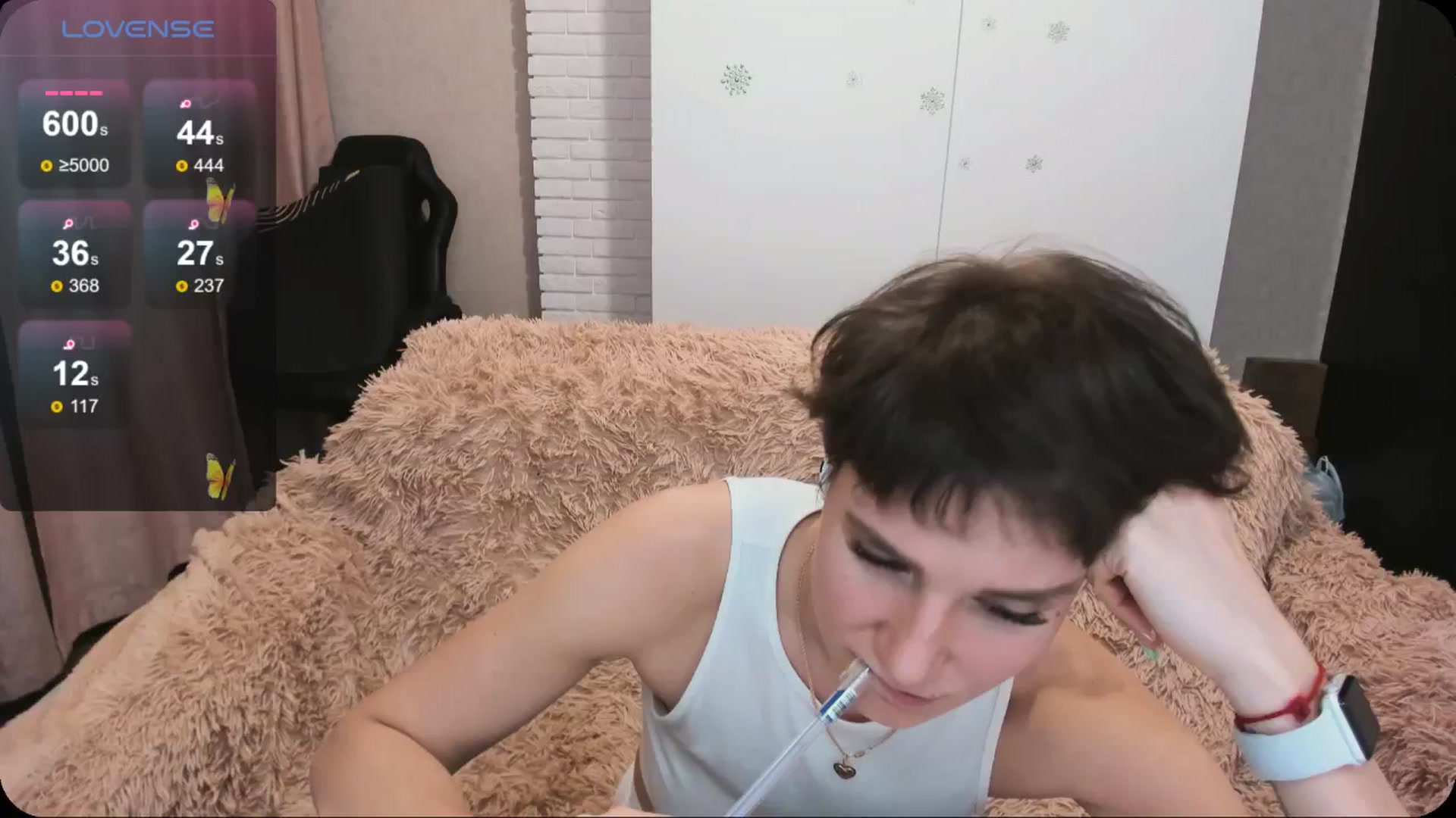 Gallery image thumbnail from HollyMollyy's myfreecams stream on, 04/26/2024, 18:37 image 8 of 20