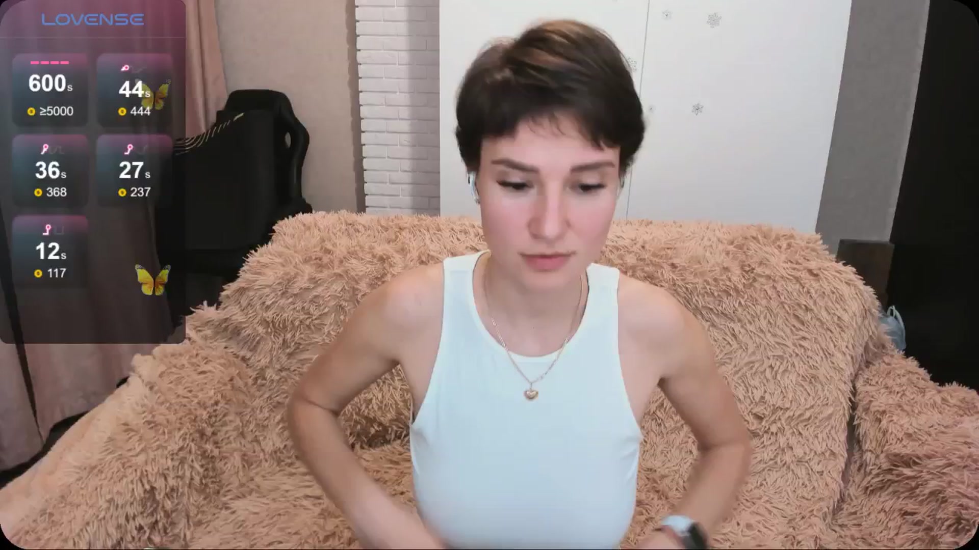 Gallery image thumbnail from HollyMollyy's myfreecams stream on, 04/26/2024, 18:37 image 13 of 20