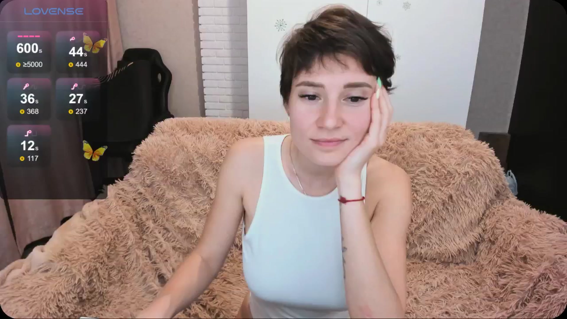 Gallery image thumbnail from HollyMollyy's myfreecams stream on, 04/26/2024, 21:11 image 9 of 20