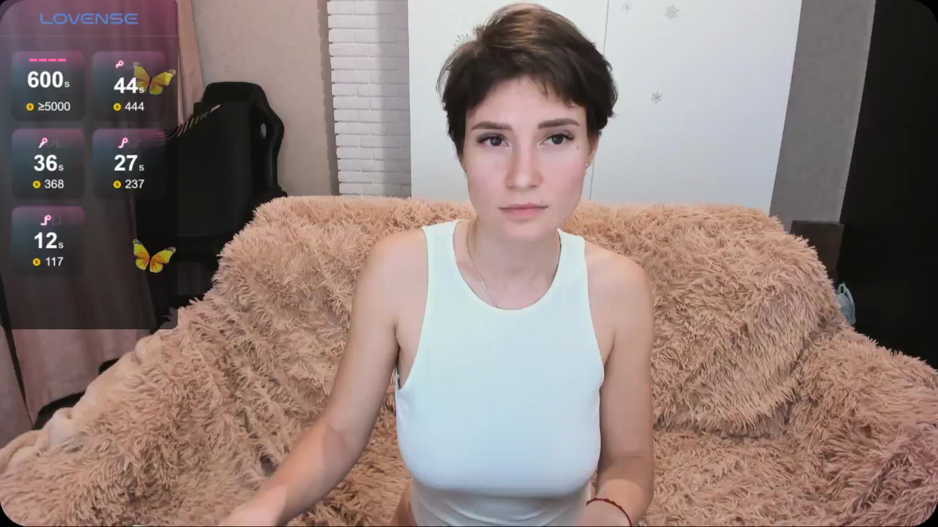 Gallery image thumbnail from HollyMollyy's myfreecams stream on, 04/26/2024, 21:11 image 1 of 20