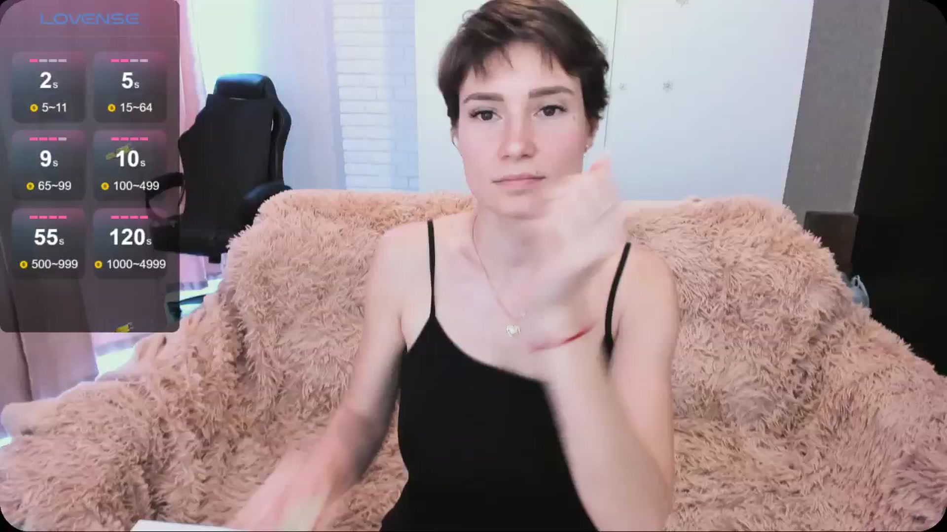 Gallery image thumbnail from HollyMollyy's myfreecams stream on, 04/28/2024, 13:30 image 1 of 20