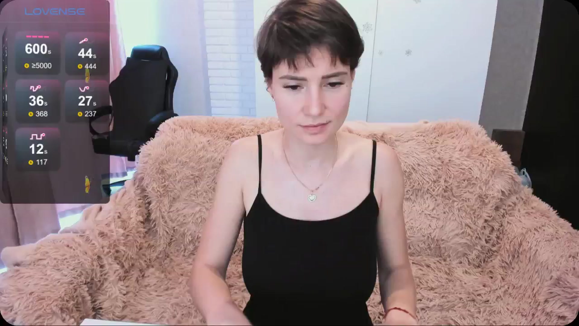 Gallery image thumbnail from HollyMollyy's myfreecams stream on, 04/28/2024, 13:30 image 7 of 20