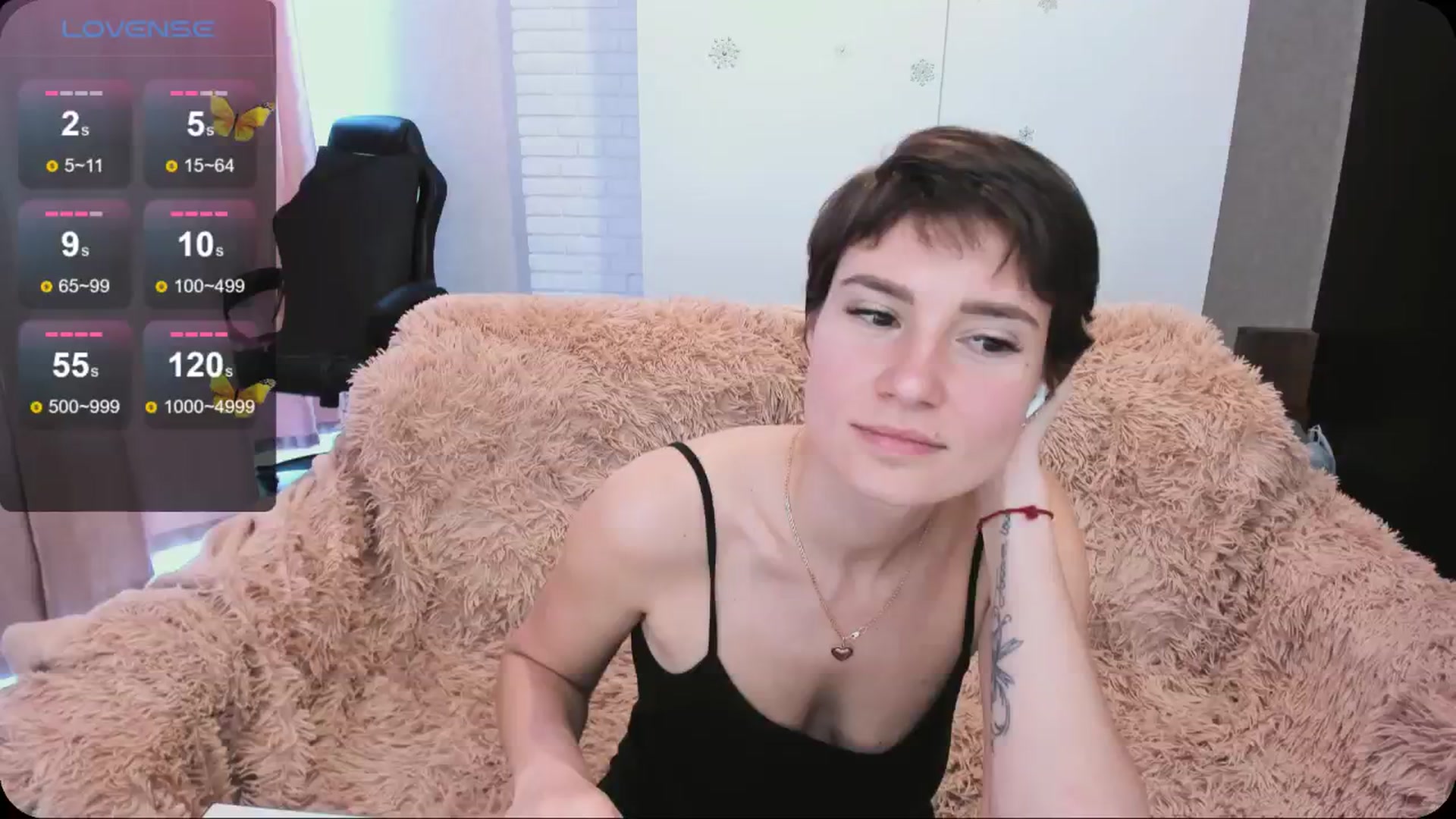 Gallery image thumbnail from HollyMollyy's myfreecams stream on, 04/28/2024, 13:30 image 18 of 20
