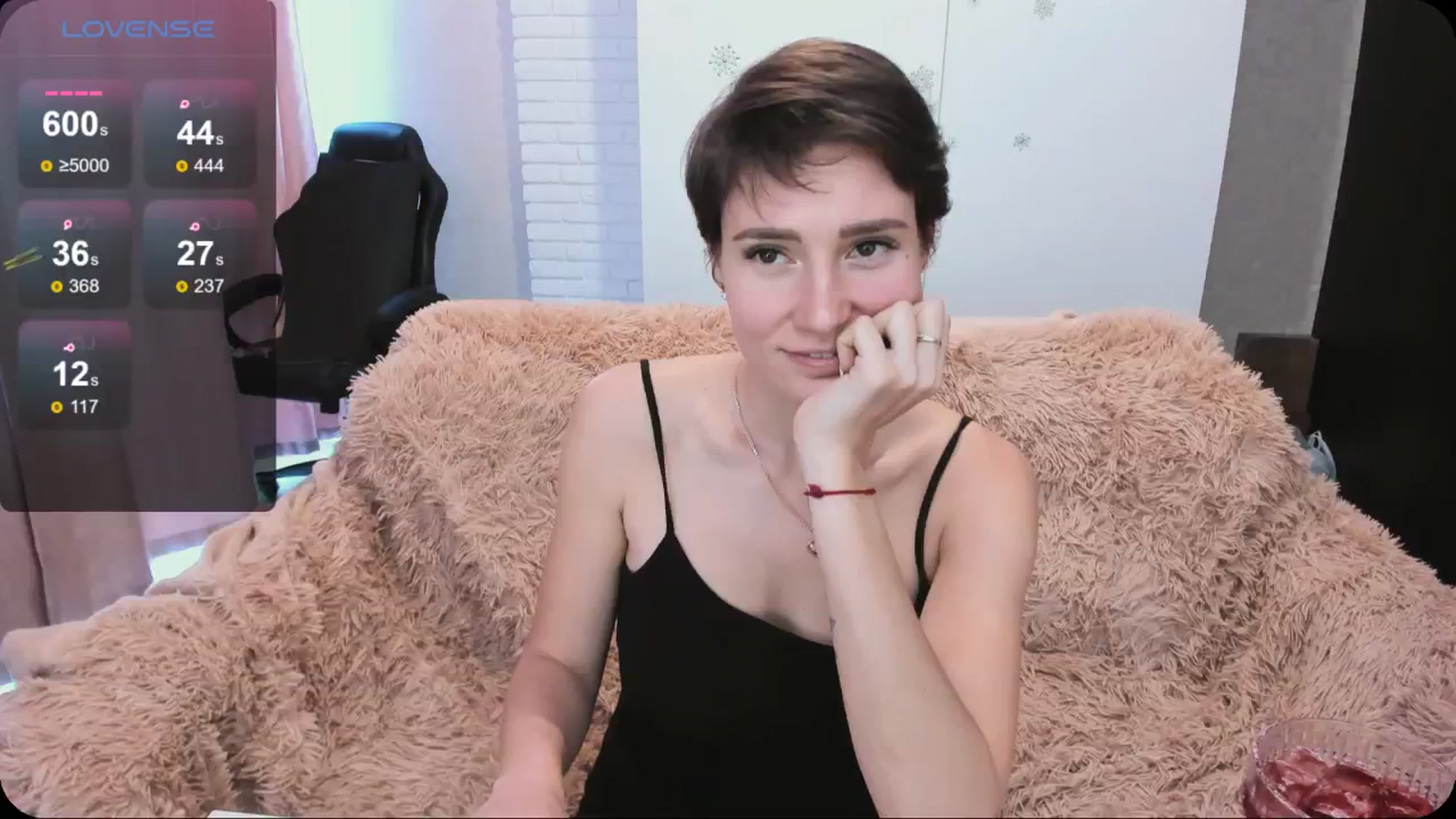Gallery image thumbnail from HollyMollyy's myfreecams stream on, 04/28/2024, 15:04 image 1 of 20