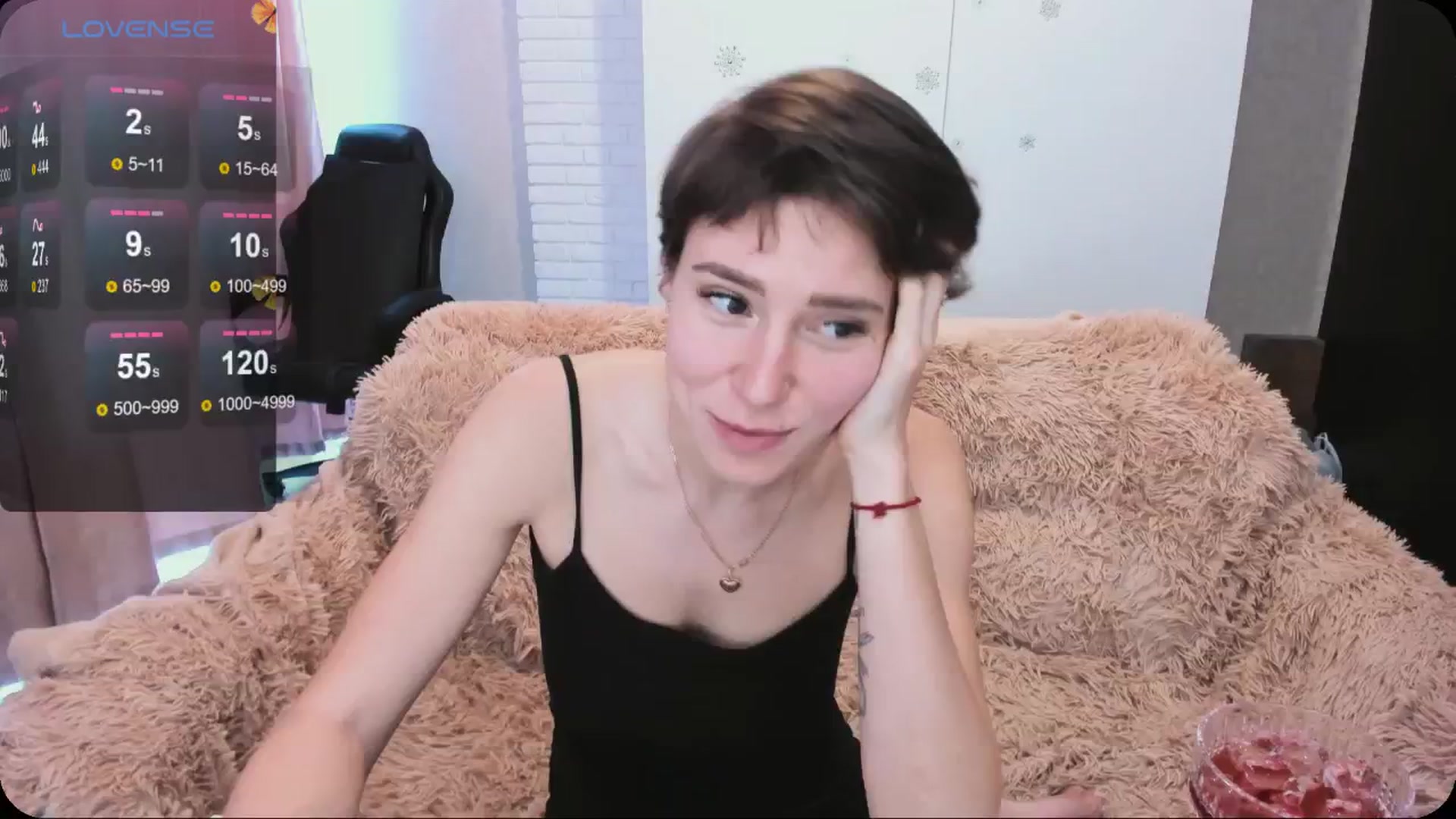 Gallery image thumbnail from HollyMollyy's myfreecams stream on, 04/28/2024, 15:04 image 4 of 20