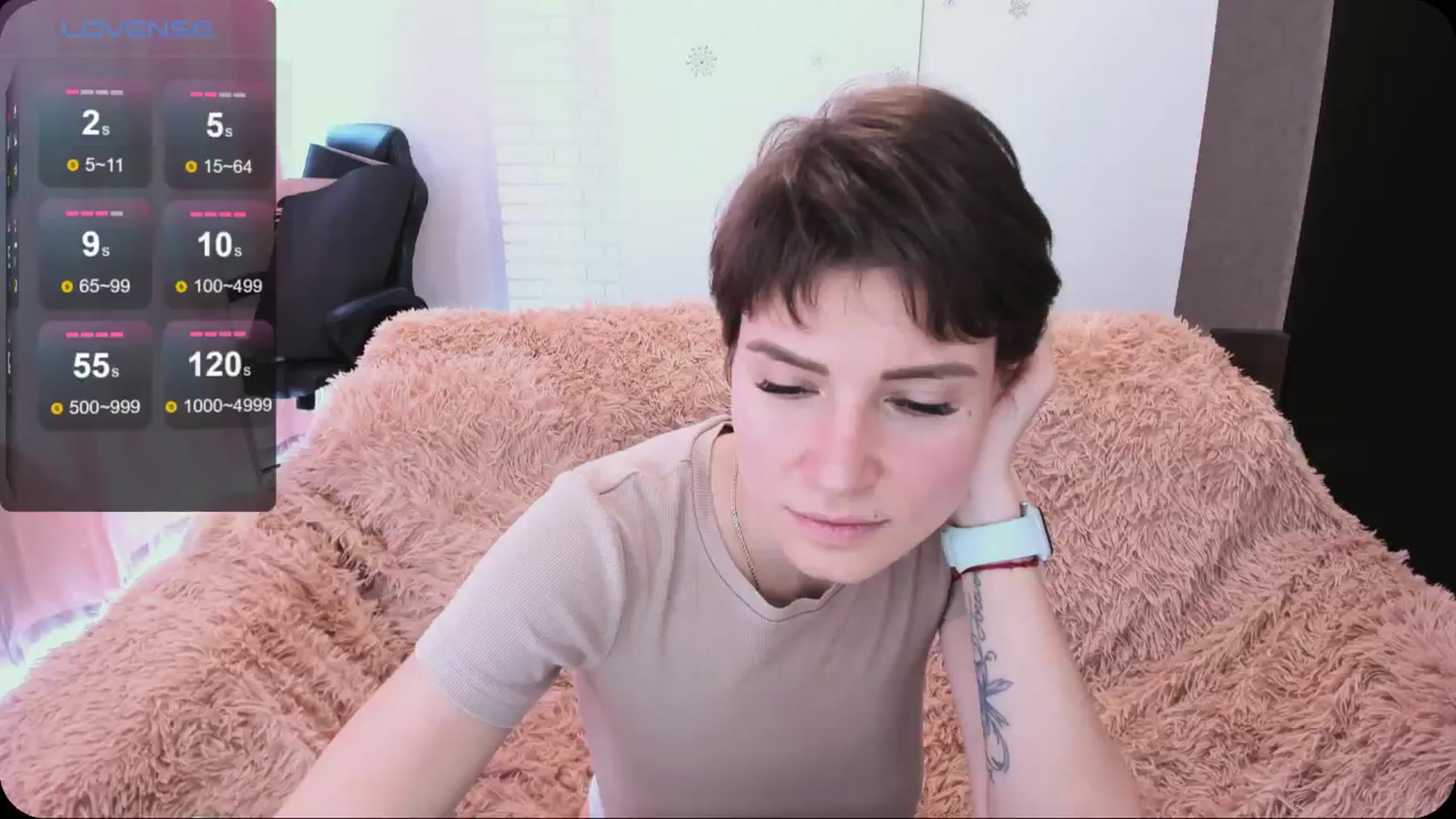 Gallery image thumbnail from HollyMollyy's myfreecams stream on, 05/01/2024, 11:35 image 3 of 20