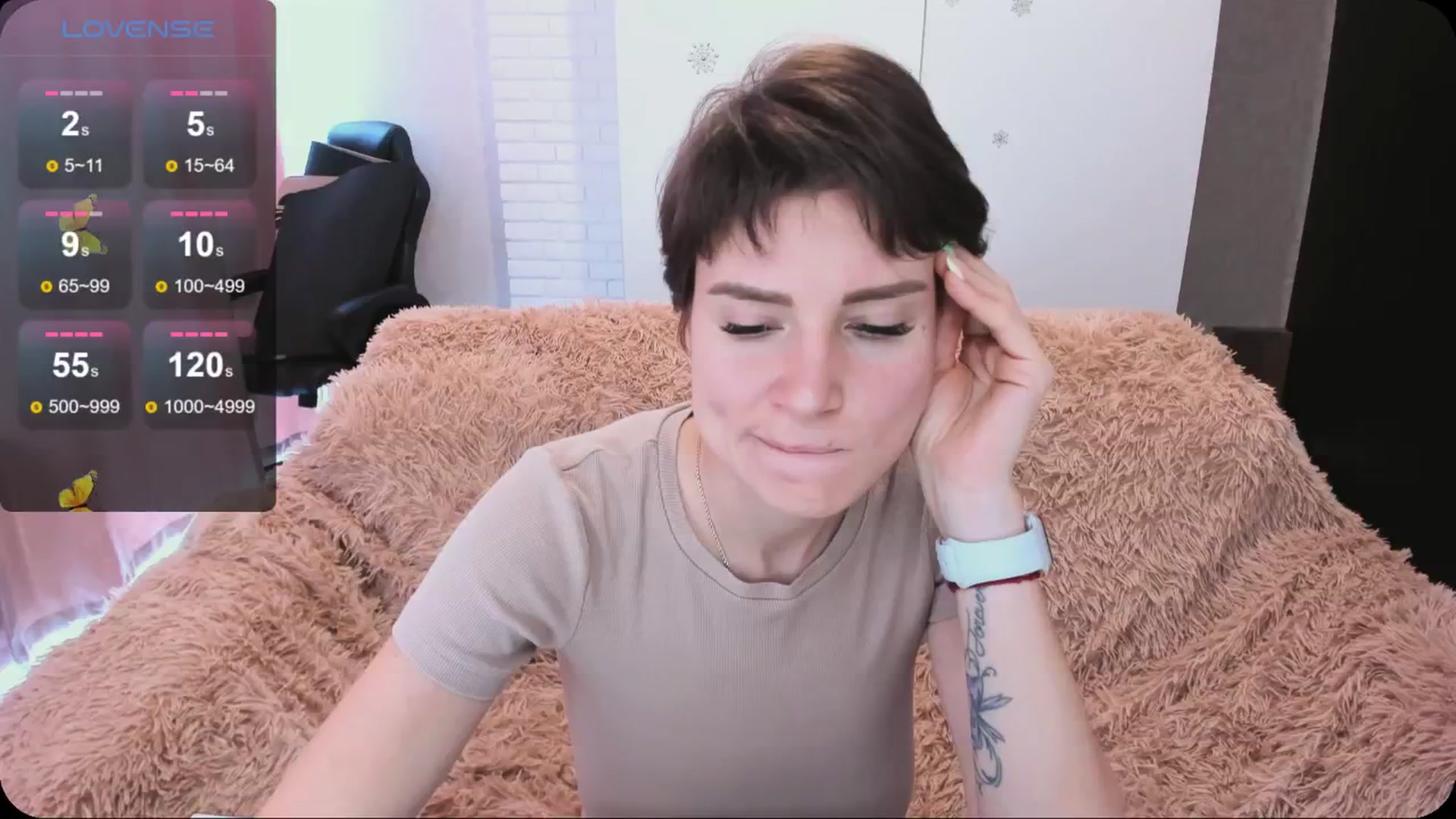 Gallery image thumbnail from HollyMollyy's myfreecams stream on, 05/01/2024, 11:35 image 1 of 20