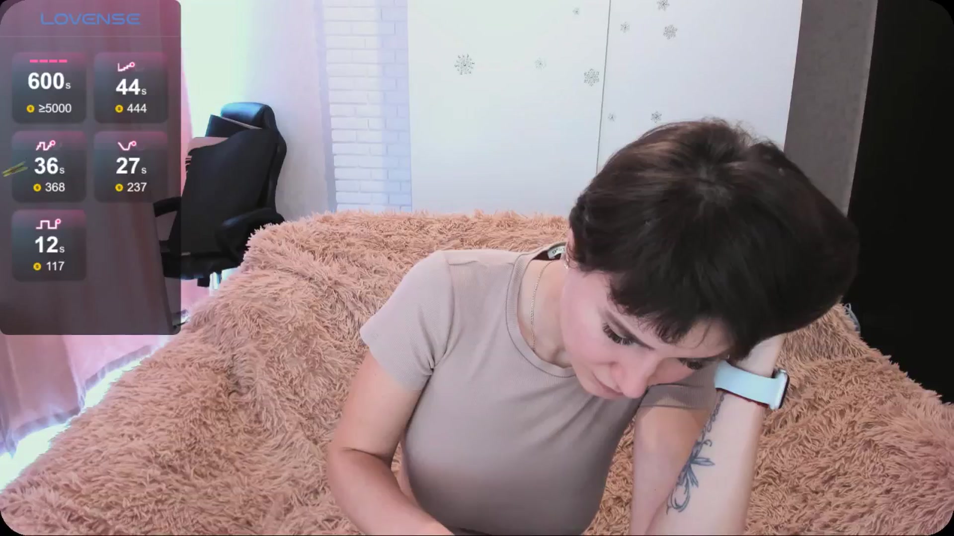 Gallery image thumbnail from HollyMollyy's myfreecams stream on, 05/01/2024, 14:23 image 1 of 20