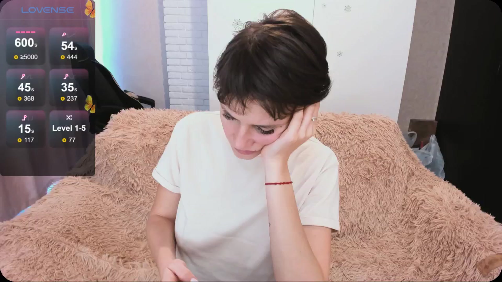 Gallery image thumbnail from HollyMollyy's myfreecams stream on, 05/07/2024, 15:35 image 2 of 20