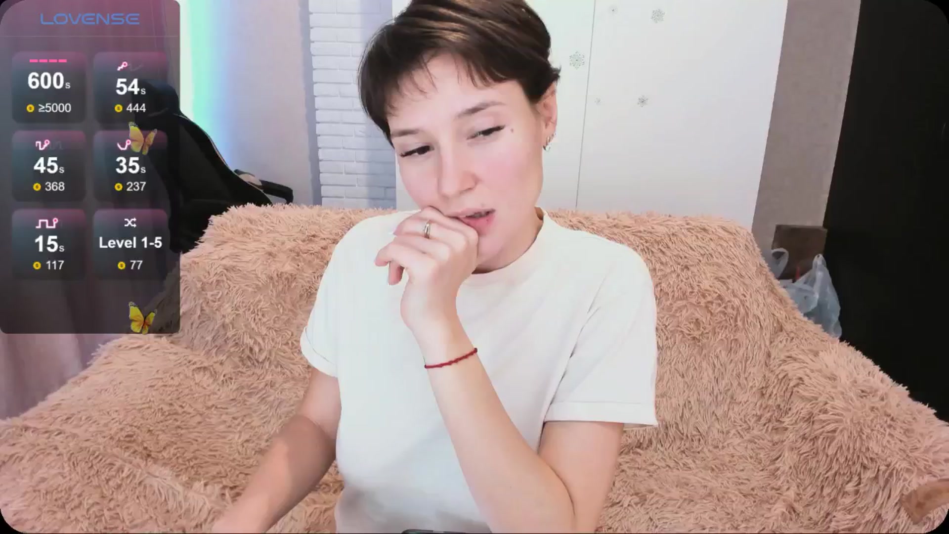 Gallery image thumbnail from HollyMollyy's myfreecams stream on, 05/07/2024, 15:35 image 7 of 20