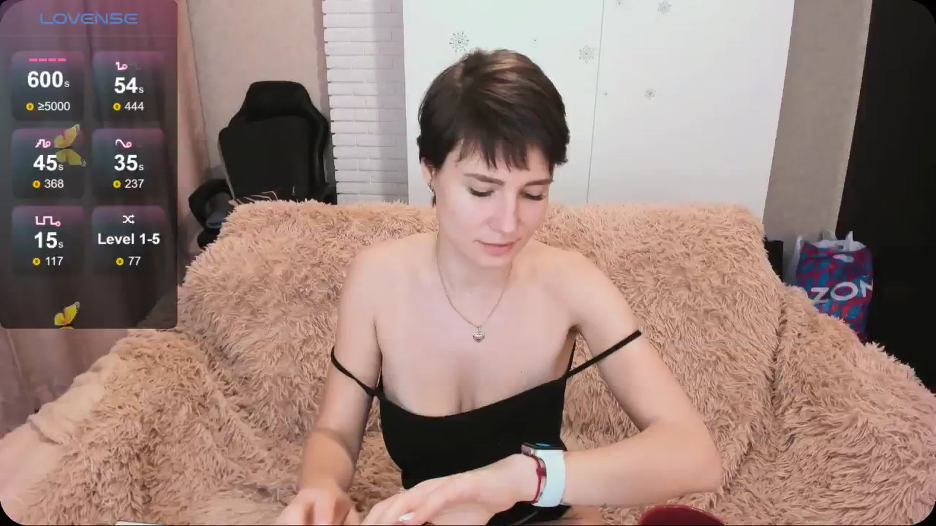 Gallery image thumbnail from HollyMollyy's myfreecams stream on, 05/08/2024, 19:31 image 19 of 20