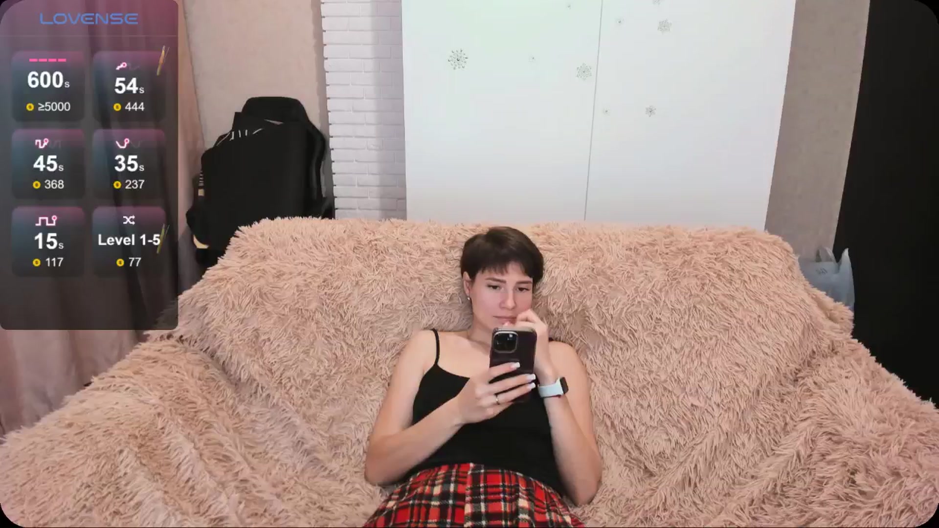 Gallery image thumbnail from HollyMollyy's myfreecams stream on, 05/09/2024, 20:01 image 12 of 20