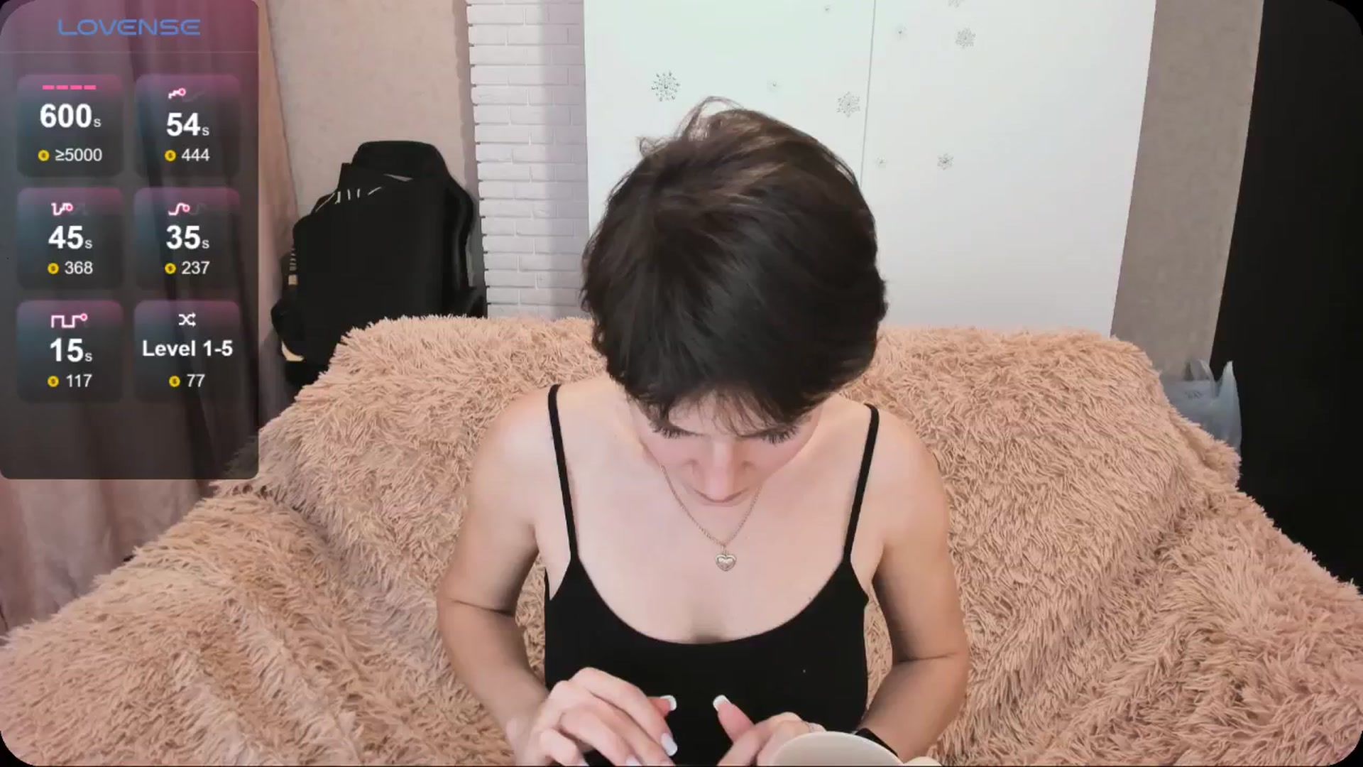 Gallery image thumbnail from HollyMollyy's myfreecams stream on, 05/09/2024, 20:01 image 7 of 20