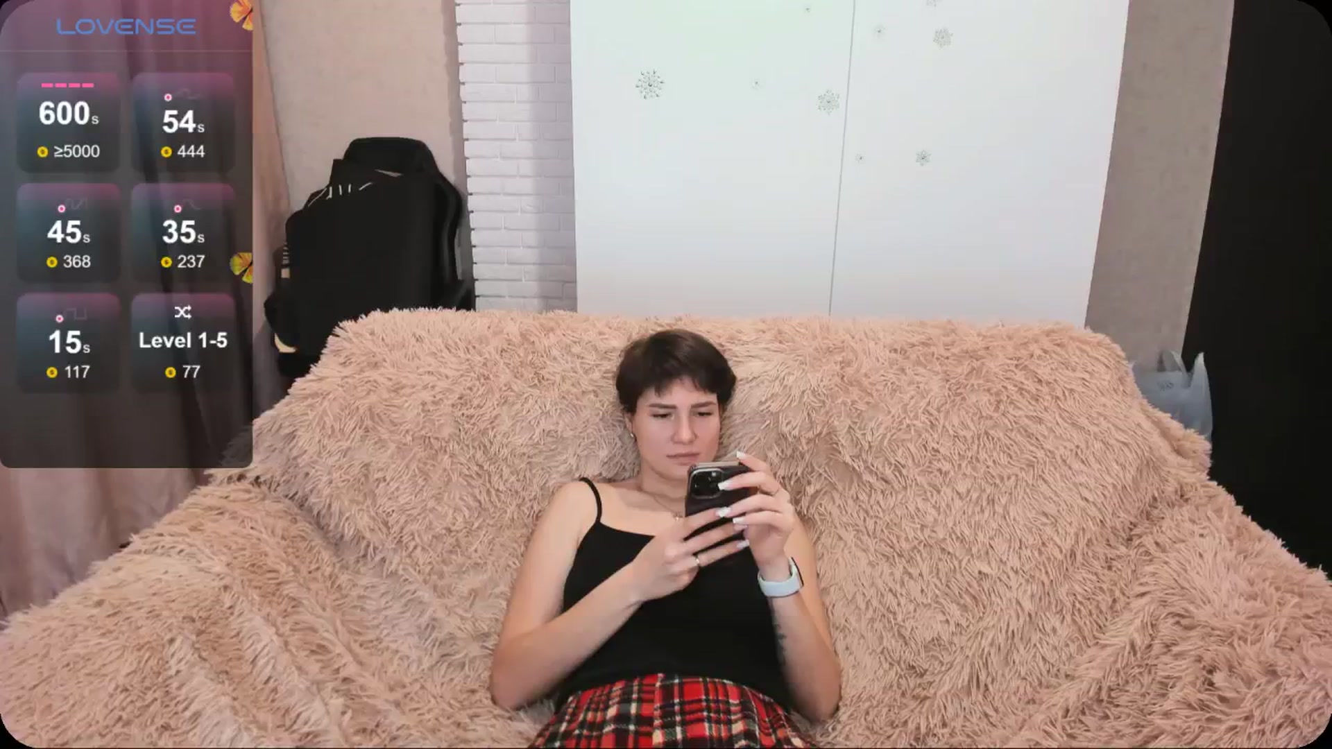 Gallery image thumbnail from HollyMollyy's myfreecams stream on, 05/09/2024, 20:01 image 9 of 20
