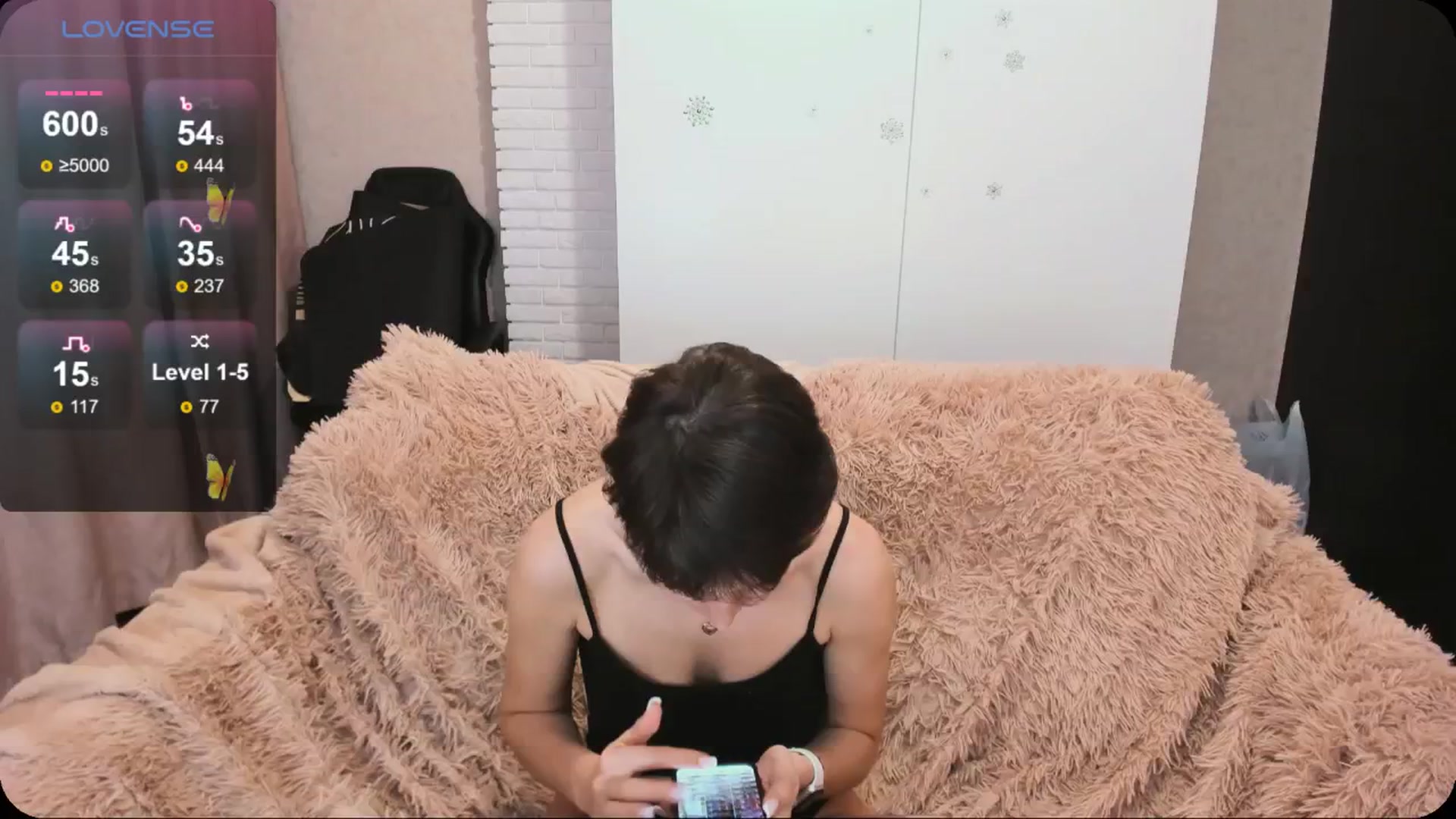 Gallery image thumbnail from HollyMollyy's myfreecams stream on, 05/09/2024, 20:32 image 10 of 20