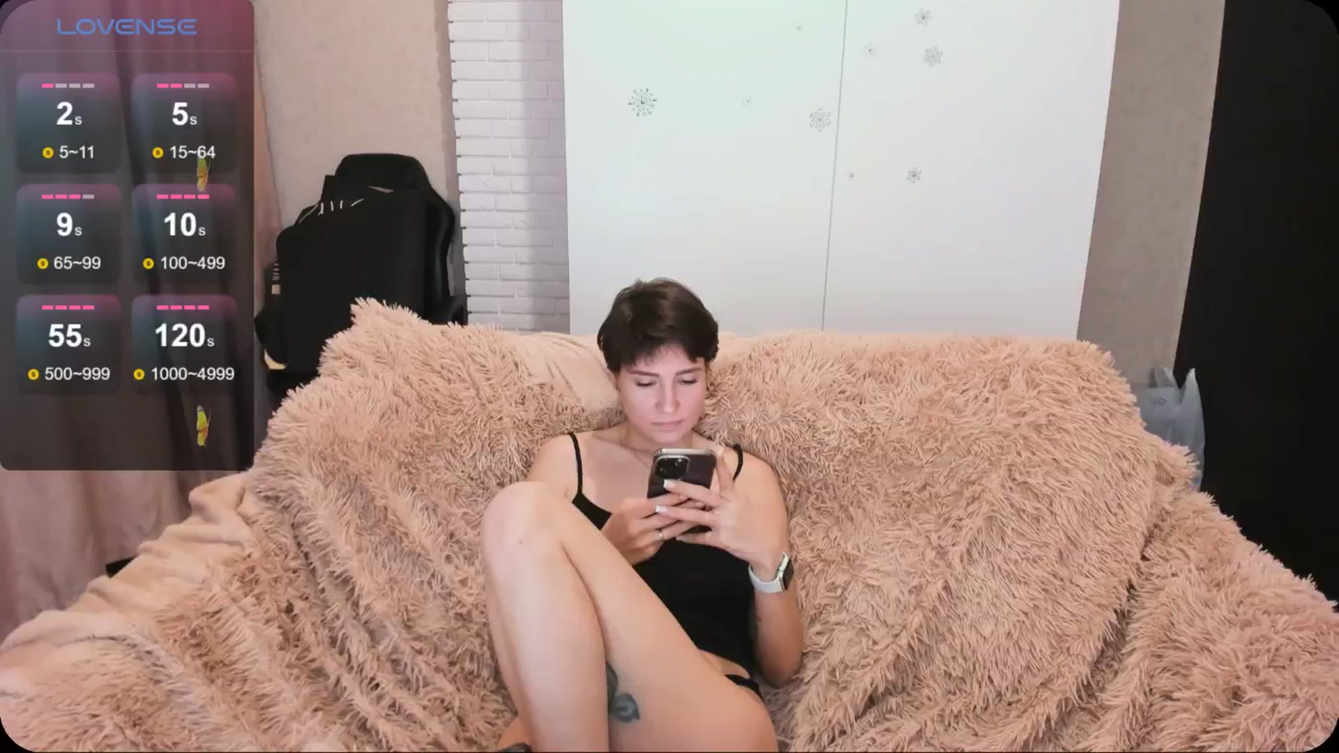 Gallery image thumbnail from HollyMollyy's myfreecams stream on, 05/09/2024, 20:32 image 14 of 20