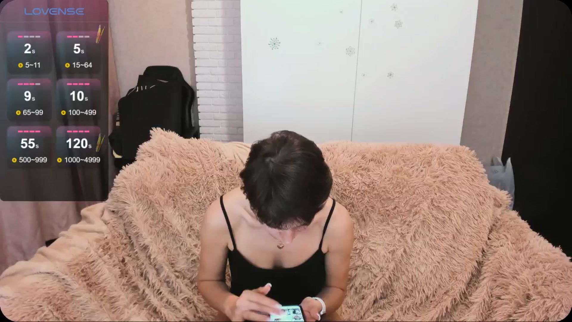 Gallery image thumbnail from HollyMollyy's myfreecams stream on, 05/09/2024, 20:32 image 9 of 20