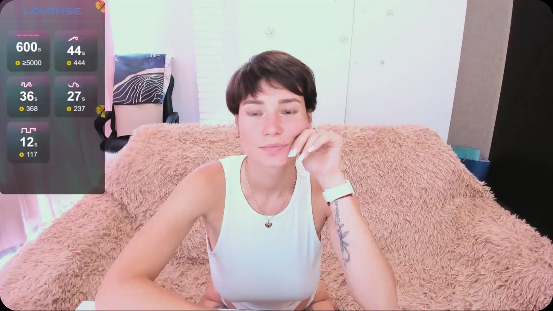 Gallery image thumbnail from HollyMollyy's myfreecams stream on, 06/05/2024, 13:01 image 7 of 20