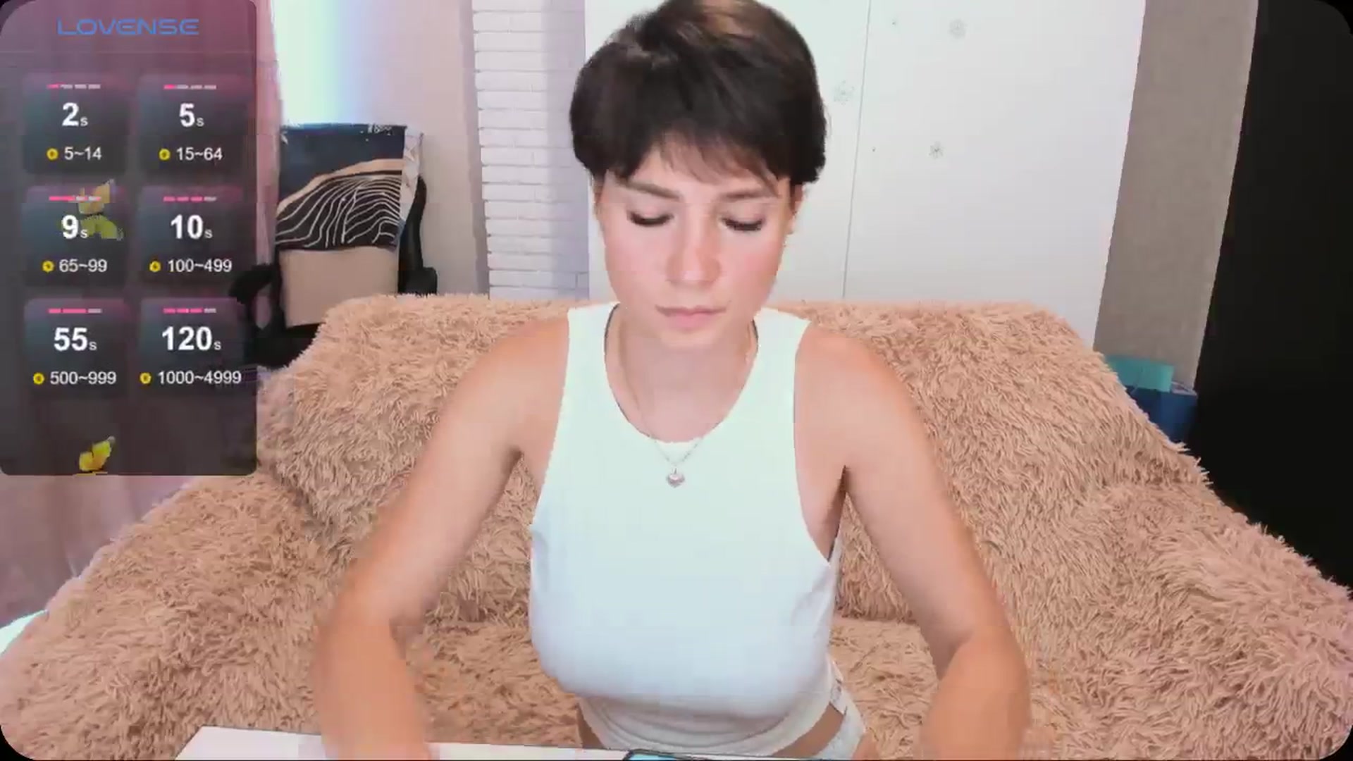 Gallery image thumbnail from HollyMollyy's myfreecams stream on, 06/05/2024, 13:30 image 7 of 20