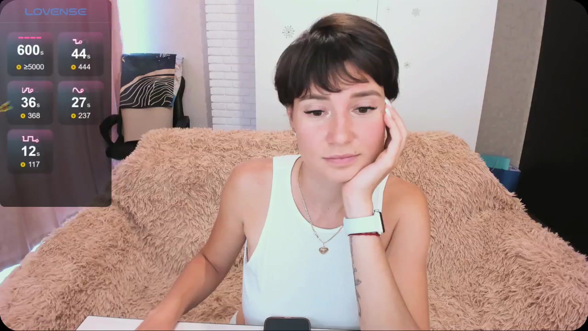 Gallery image thumbnail from HollyMollyy's myfreecams stream on, 06/05/2024, 13:30 image 12 of 20