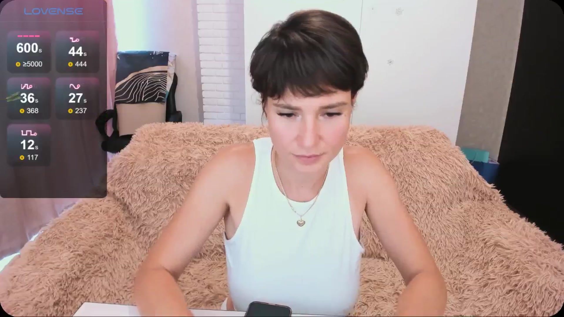 Gallery image thumbnail from HollyMollyy's myfreecams stream on, 06/05/2024, 13:30 image 16 of 20